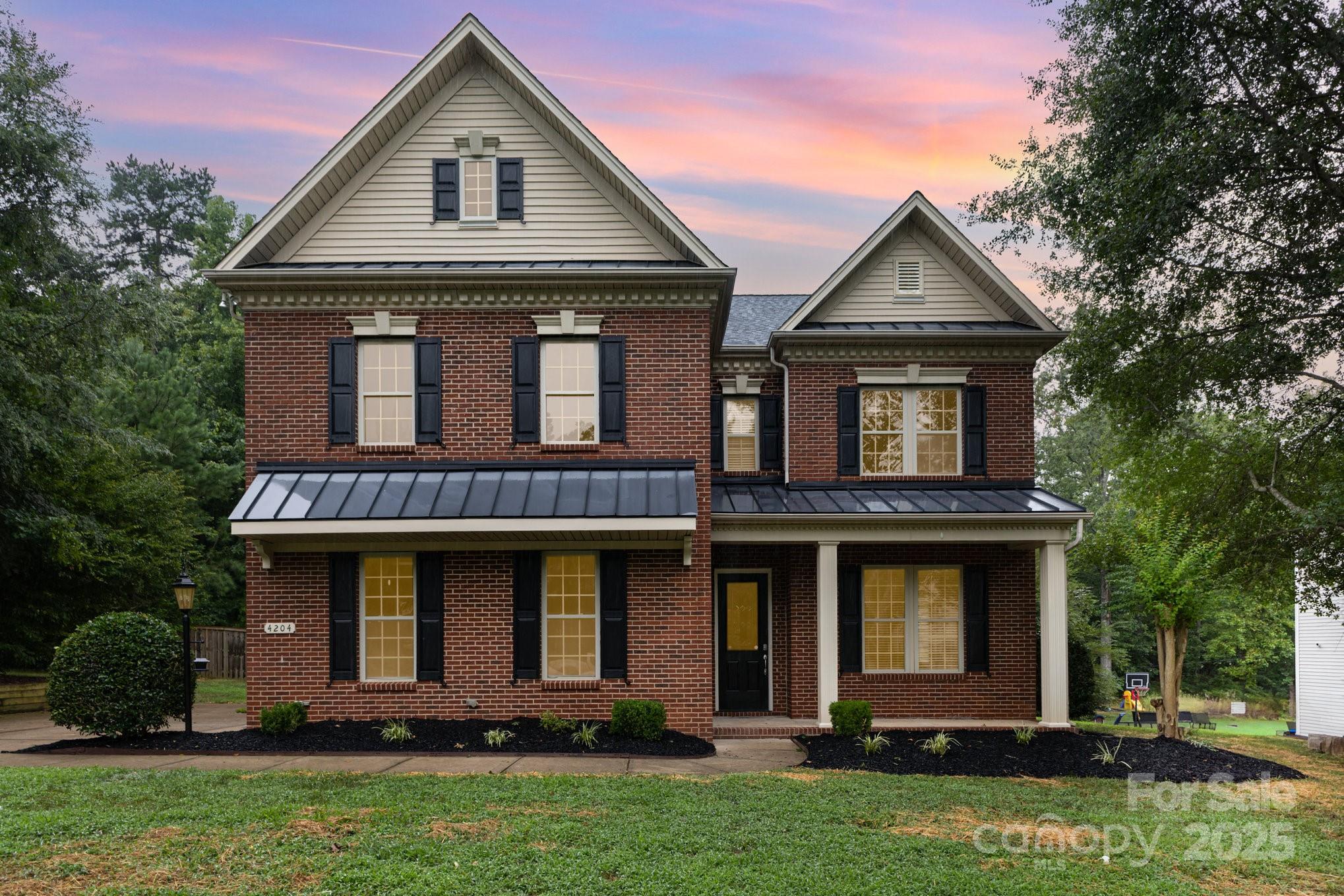 4204 Belle Meade Circle Property Photo 1