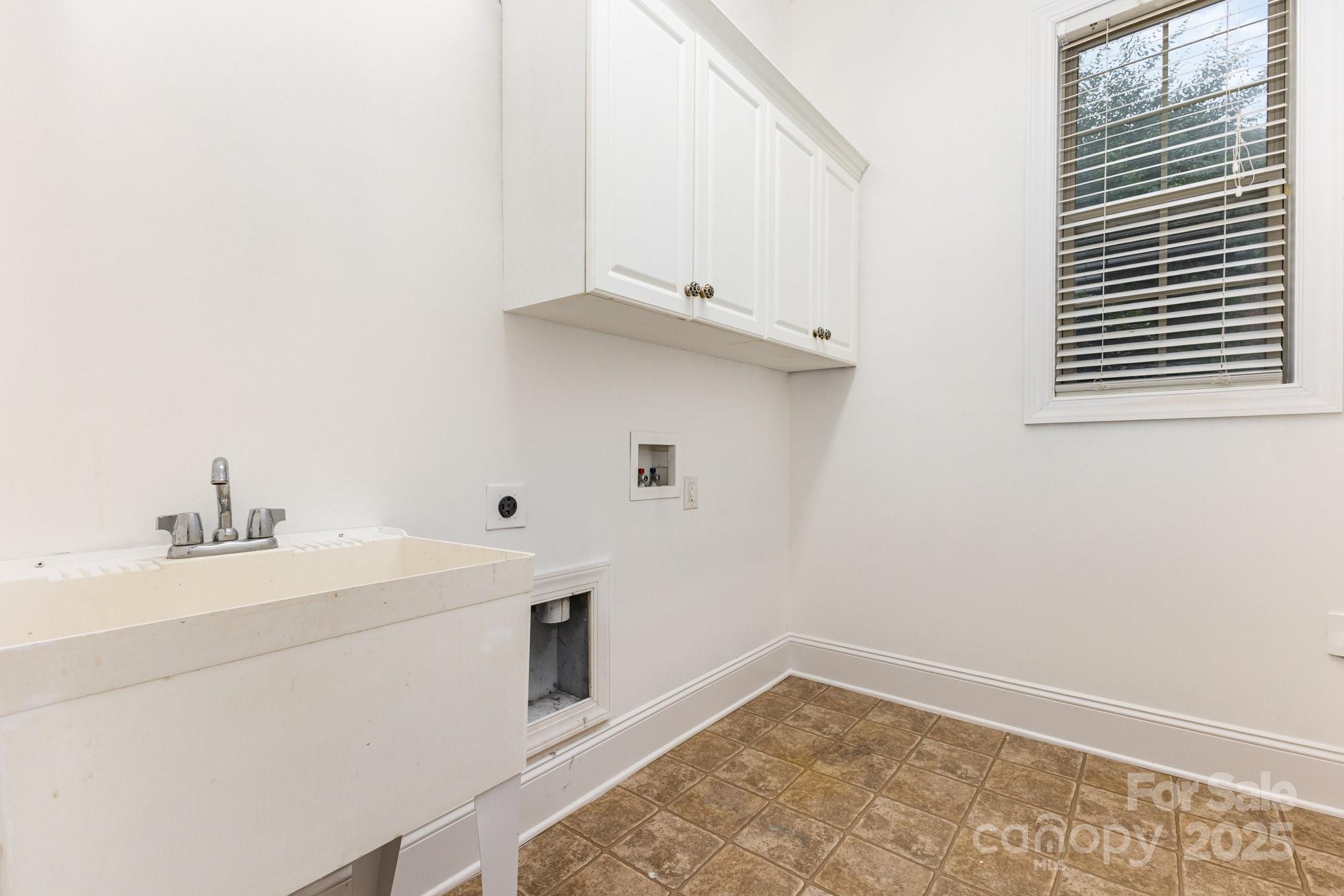 4204 Belle Meade Circle Property Photo 17