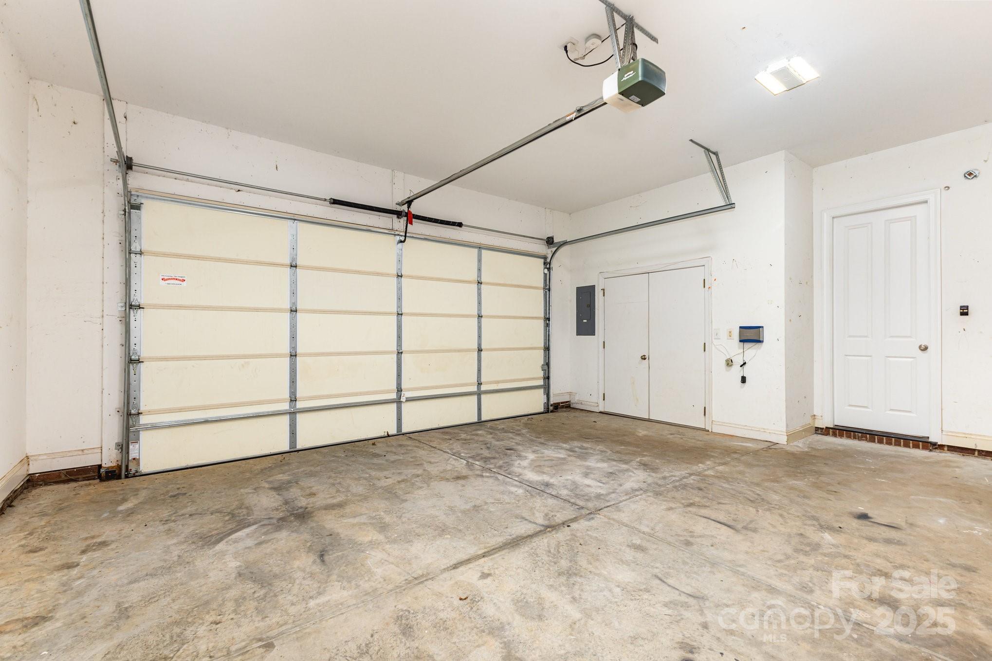 4204 Belle Meade Circle Property Photo 37