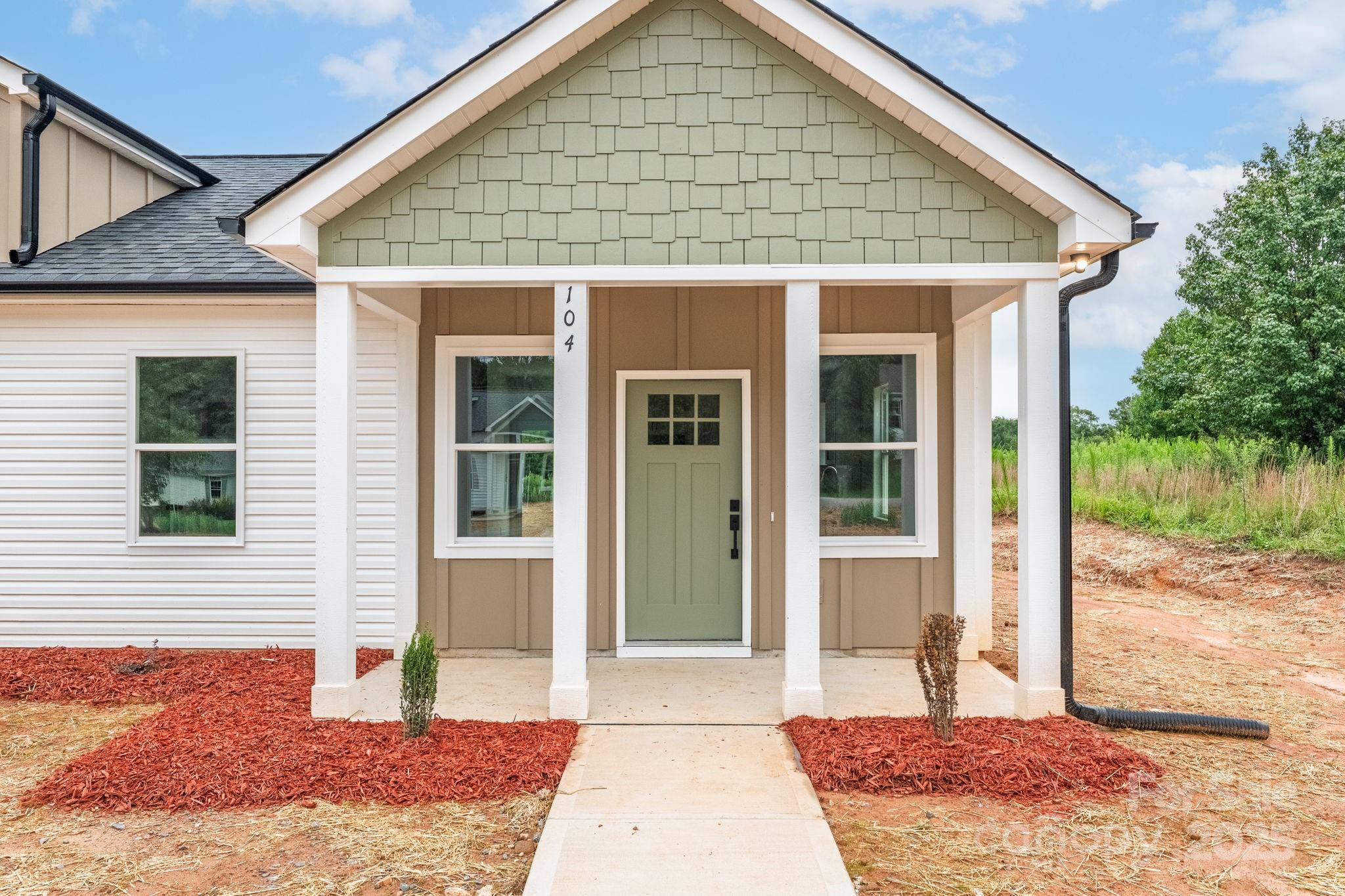 104 Highfield Court Property Photo 3