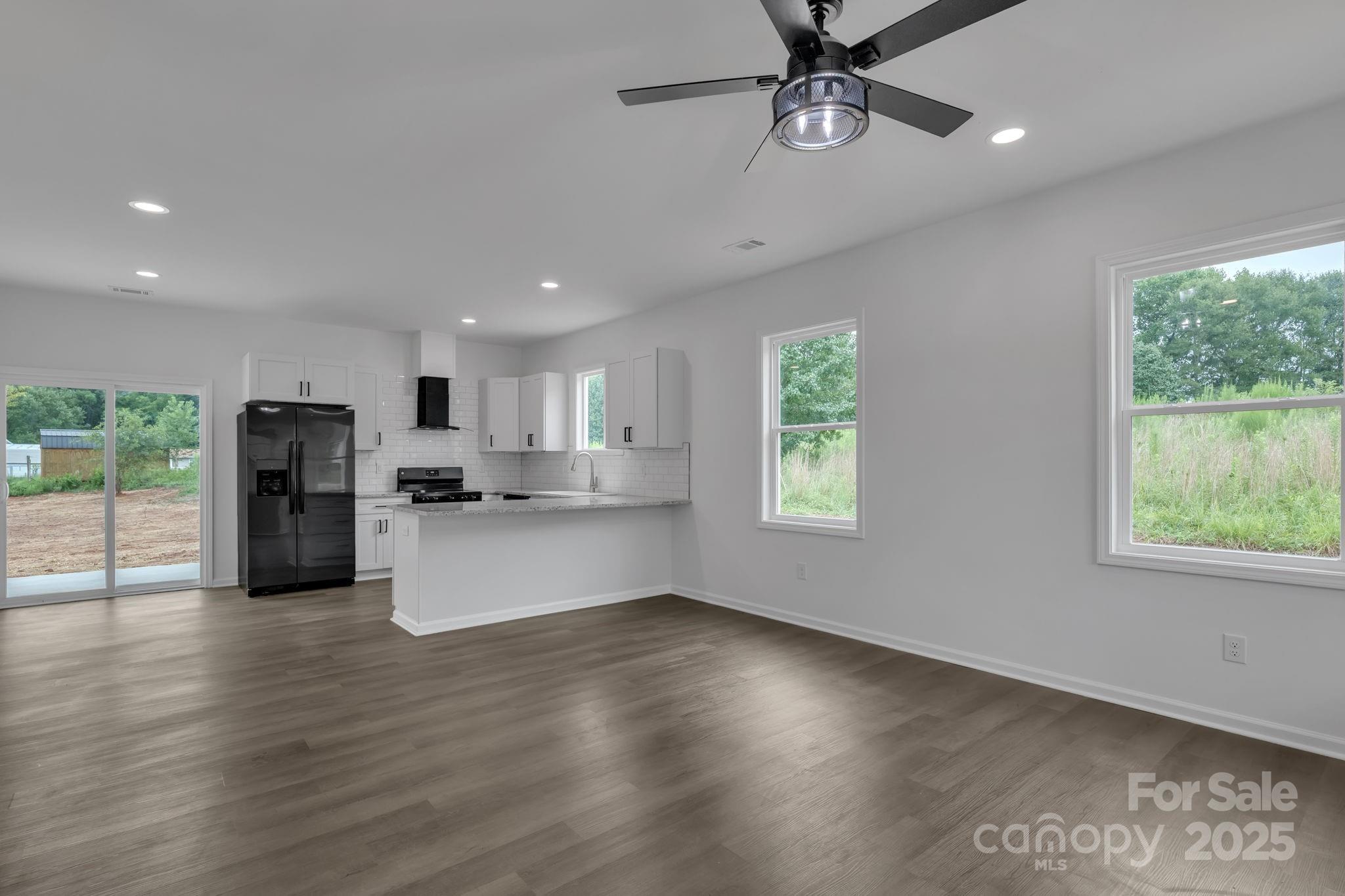 104 Highfield Court Property Photo 24