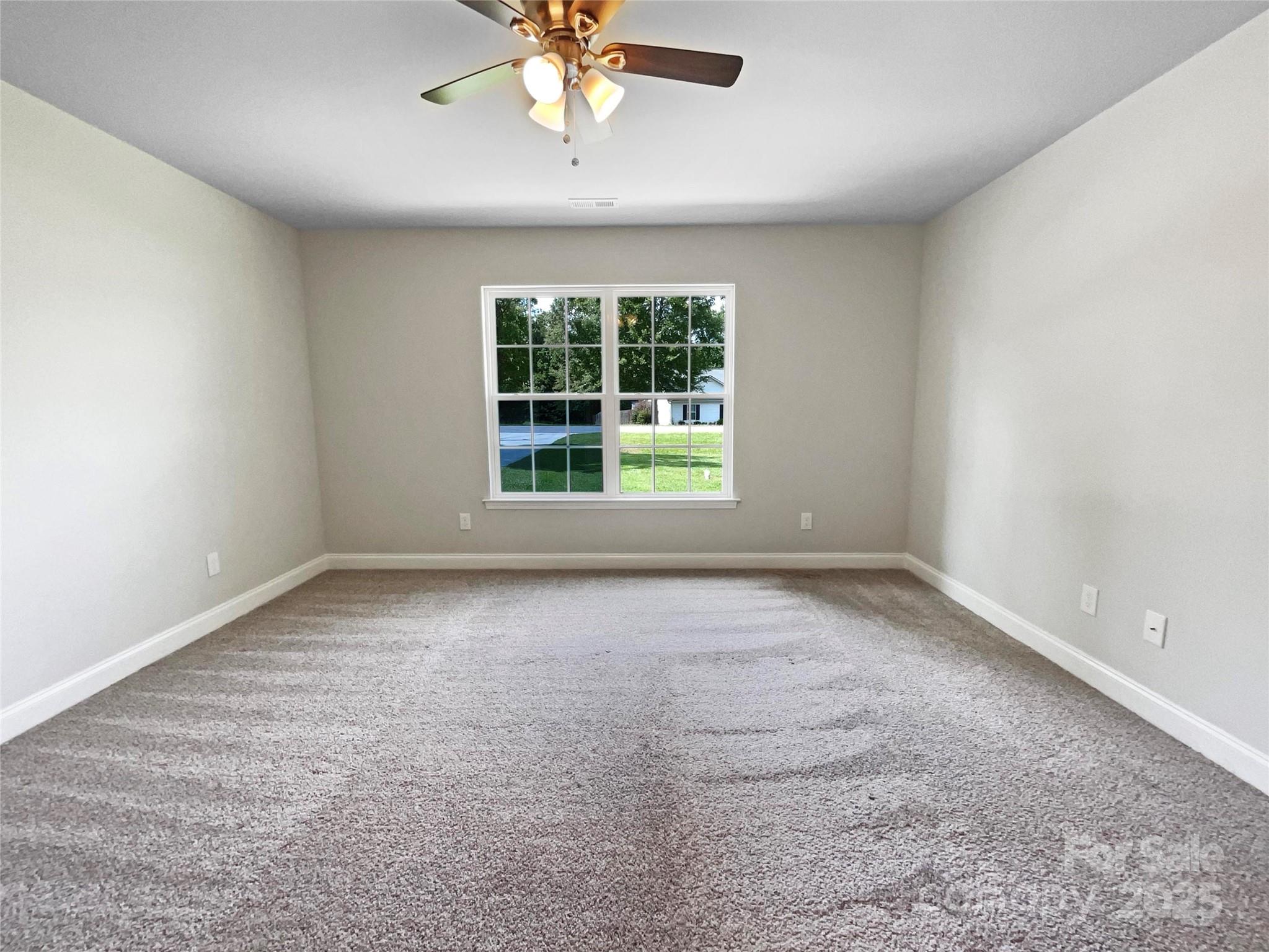 5142 Sedgefield Drive Property Photo 5