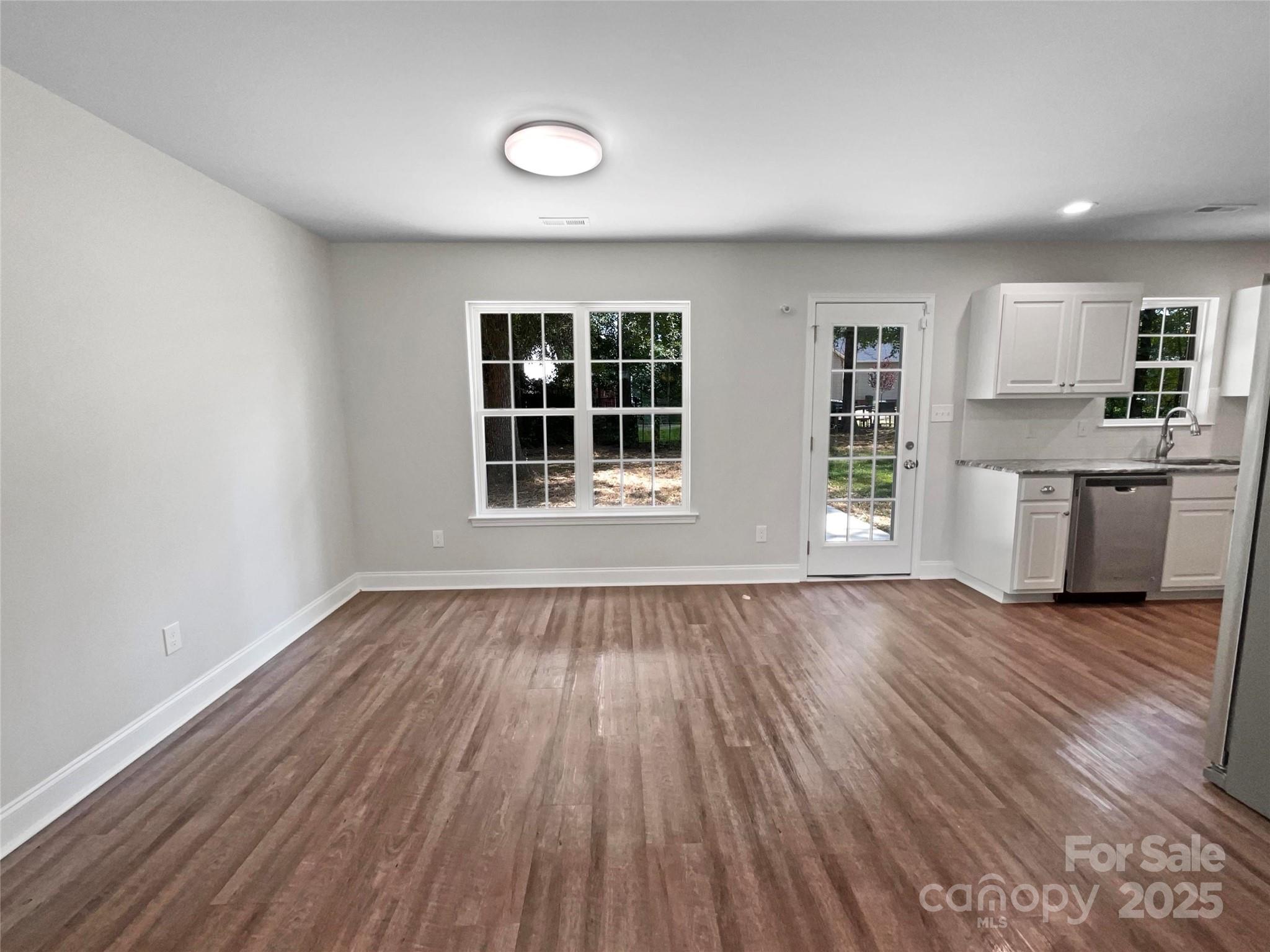 5142 Sedgefield Drive Property Photo 12