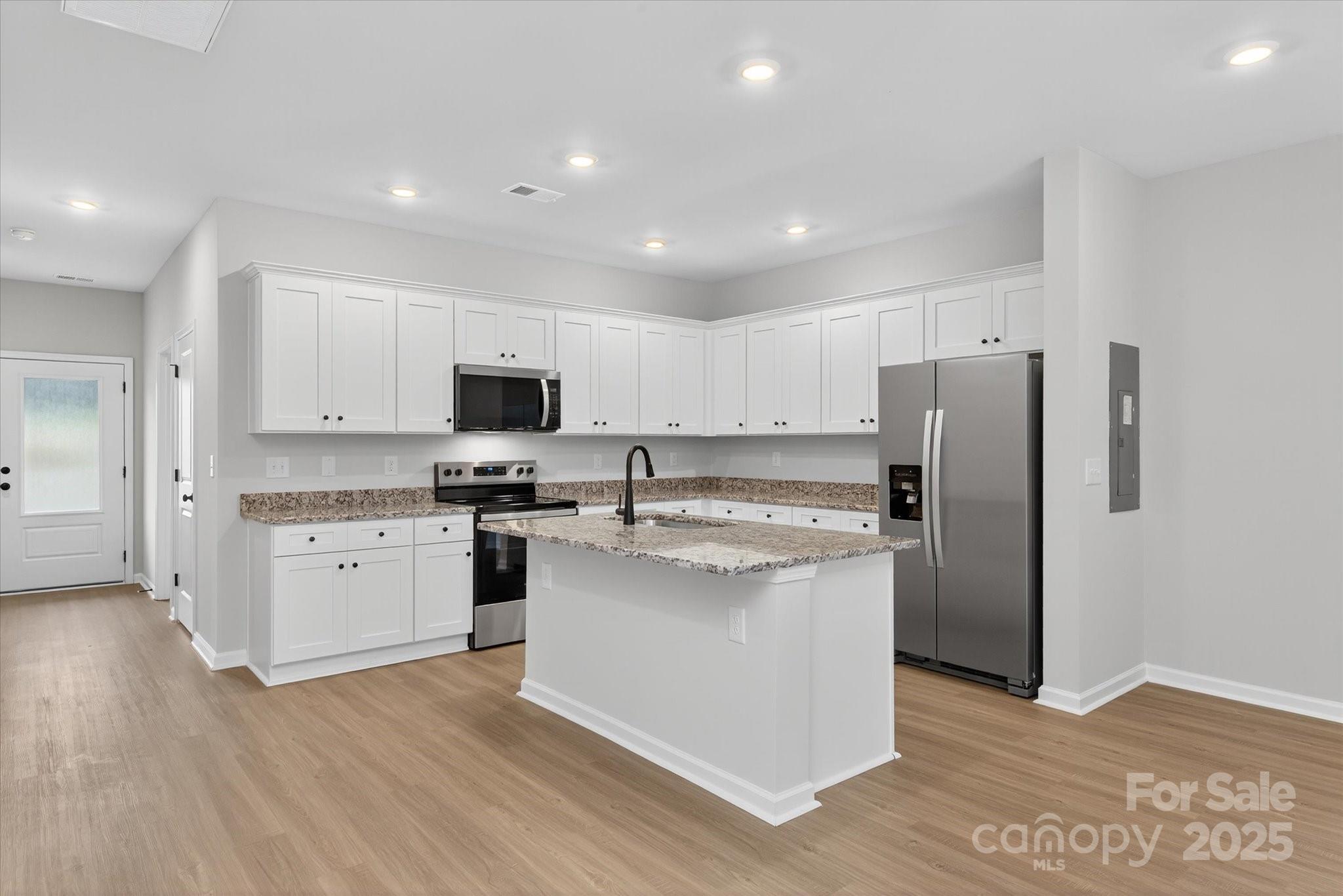 1318 Principal Featherstone Avenue Property Photo 13