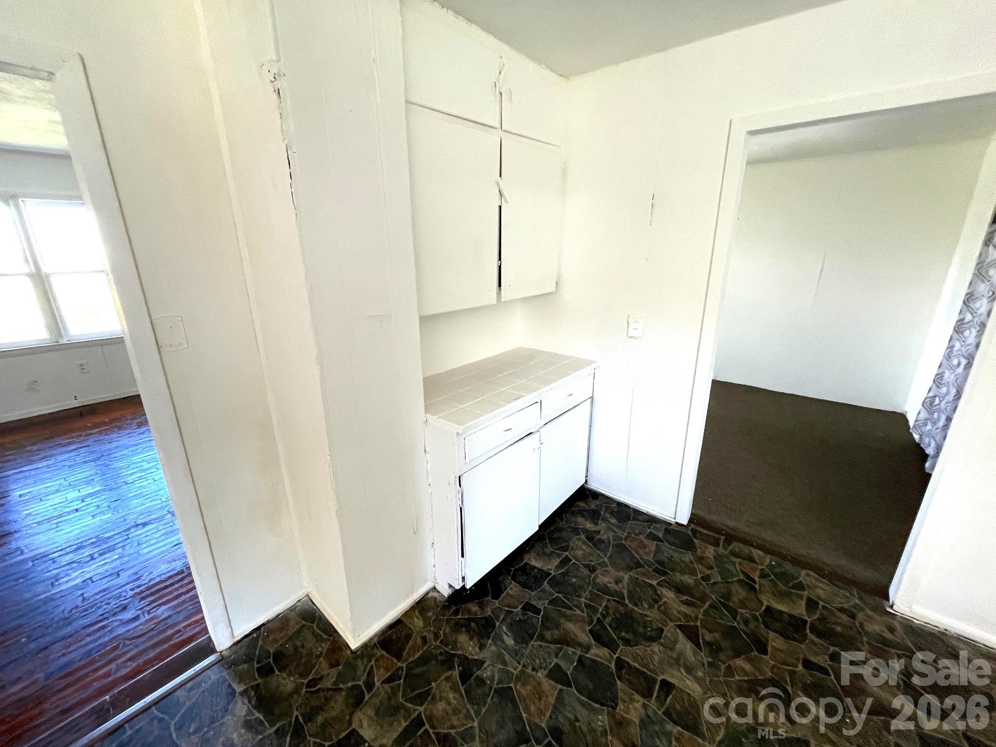 51 Robinson Street Property Photo 7