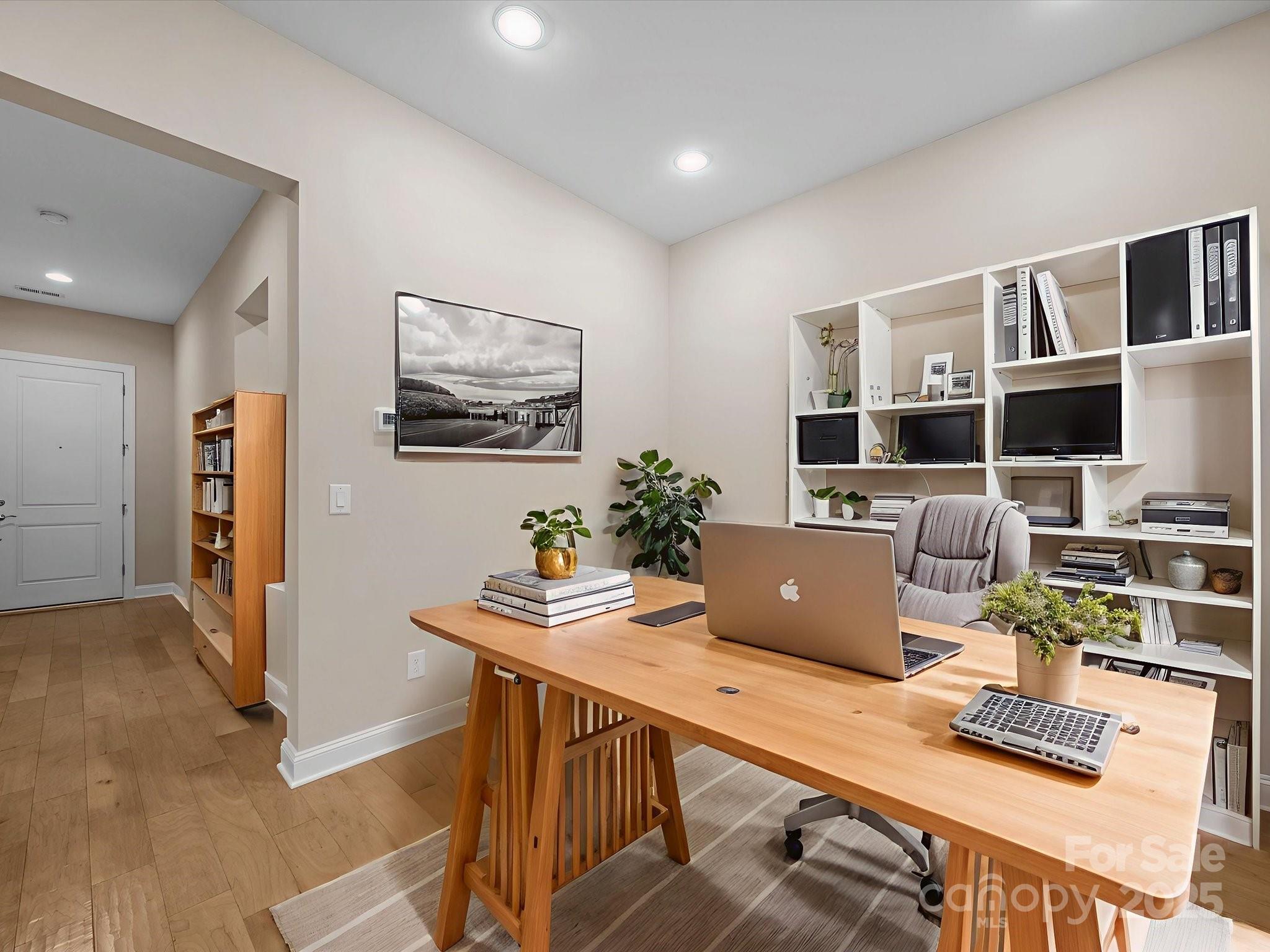 253 Stone Mountain Way Property Photo 5