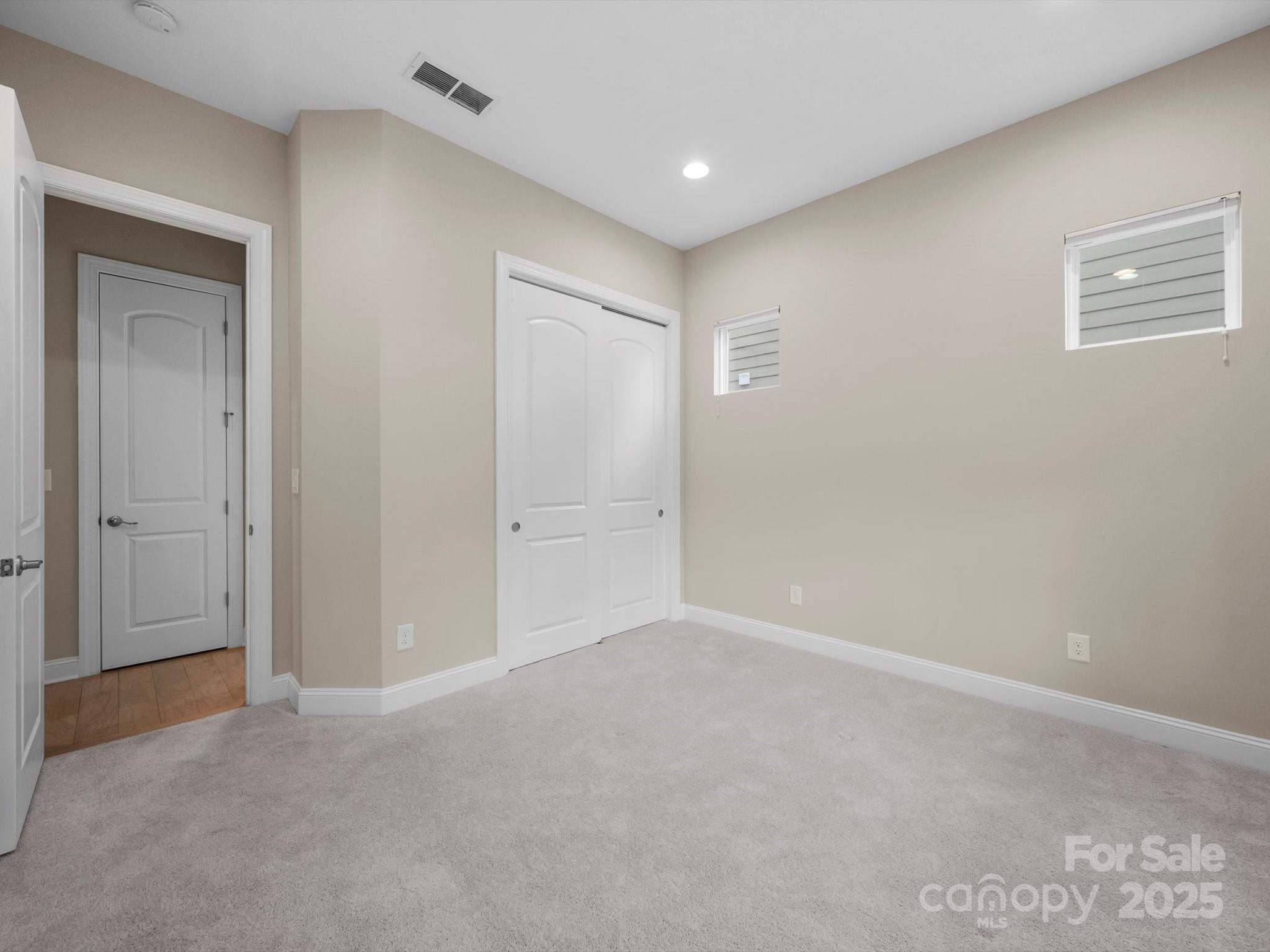 253 Stone Mountain Way Property Photo 18