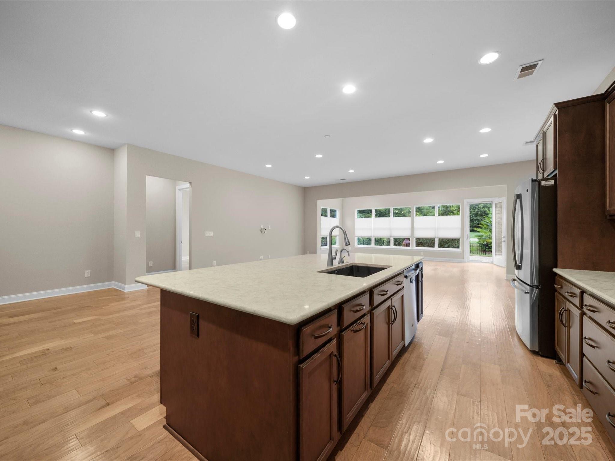 253 Stone Mountain Way Property Photo 24