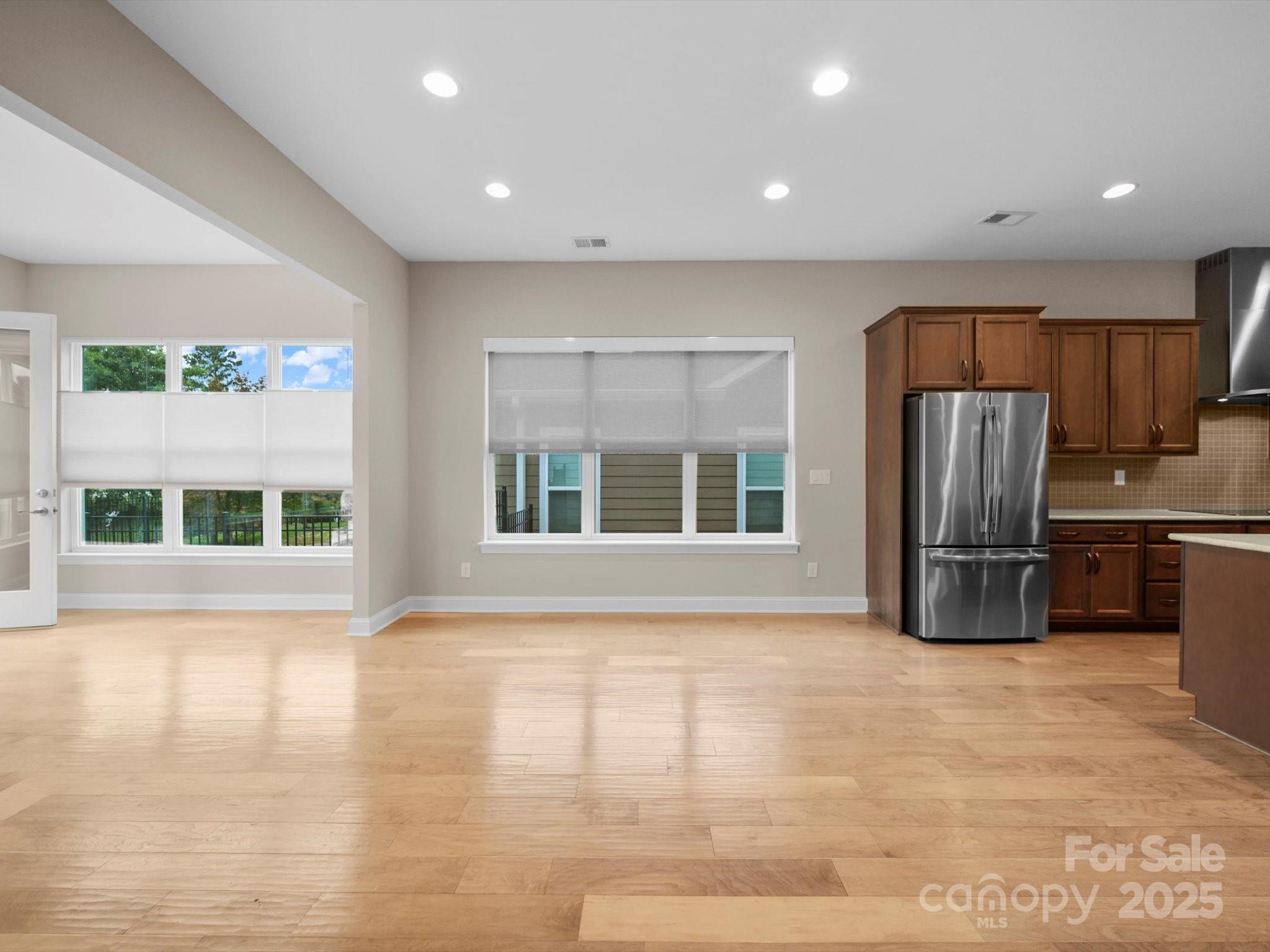 253 Stone Mountain Way Property Photo 27