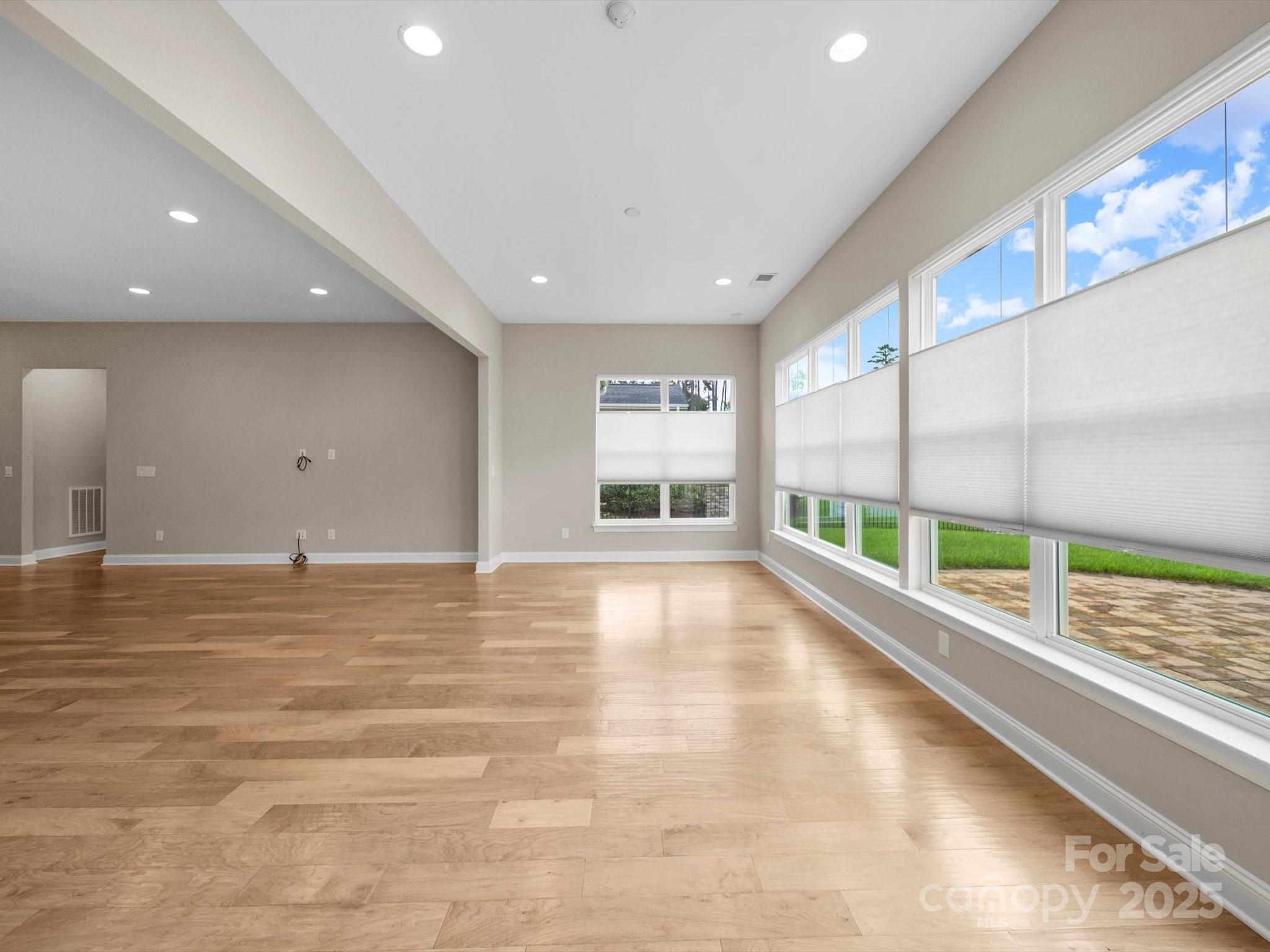 253 Stone Mountain Way Property Photo 29