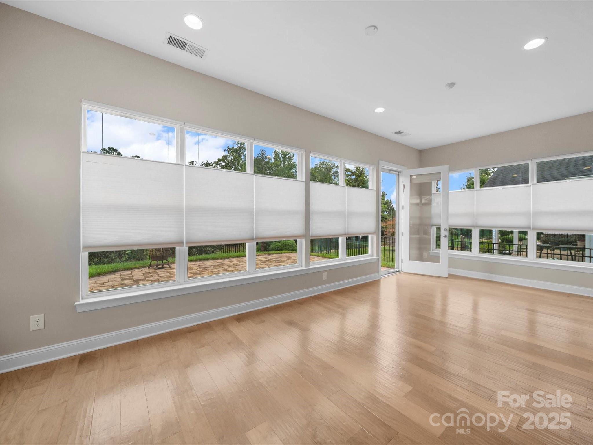 253 Stone Mountain Way Property Photo 30