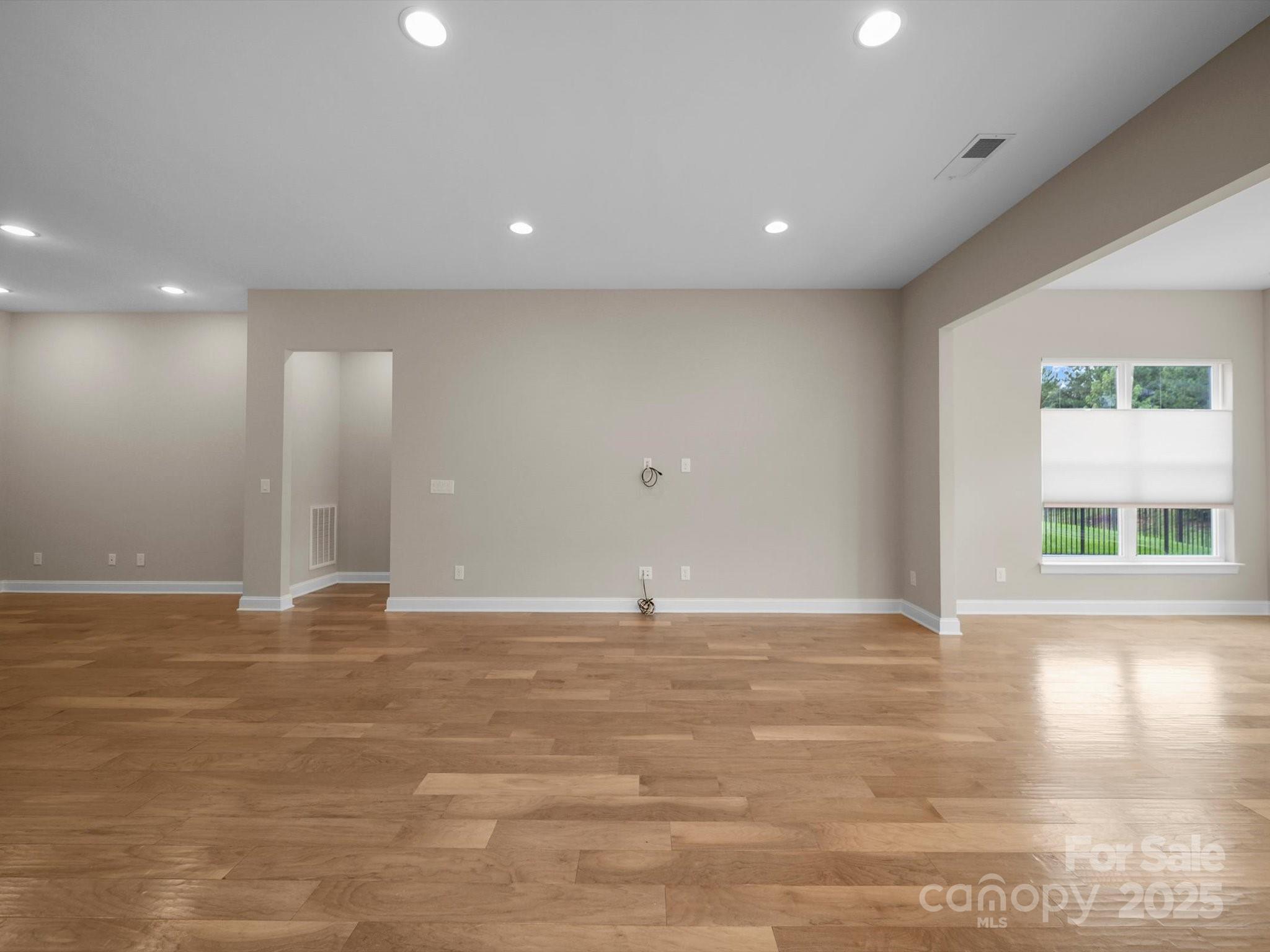 253 Stone Mountain Way Property Photo 31