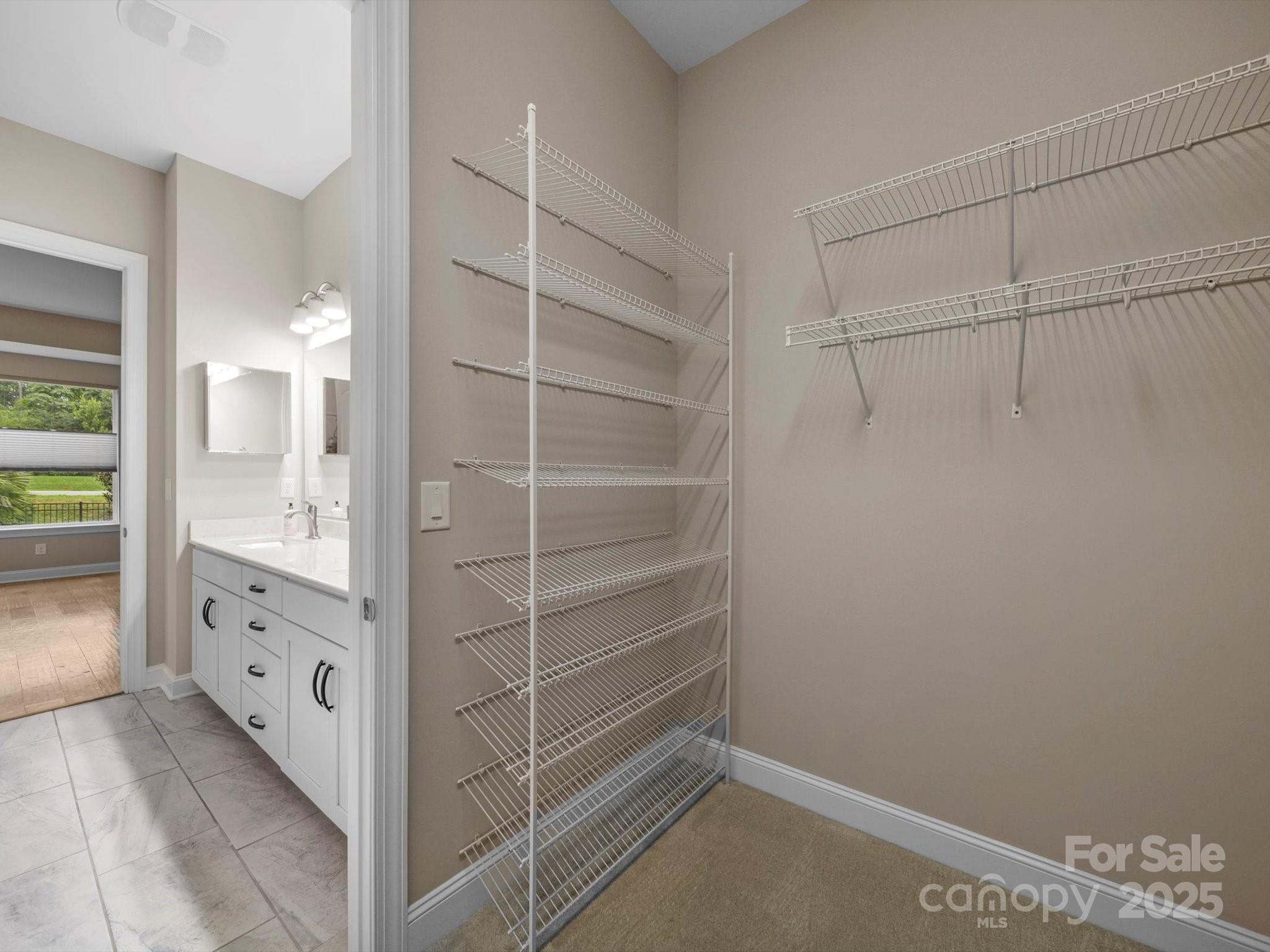 253 Stone Mountain Way Property Photo 33