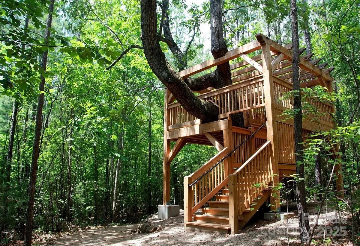 253 Stone Mountain Way Property Photo 44