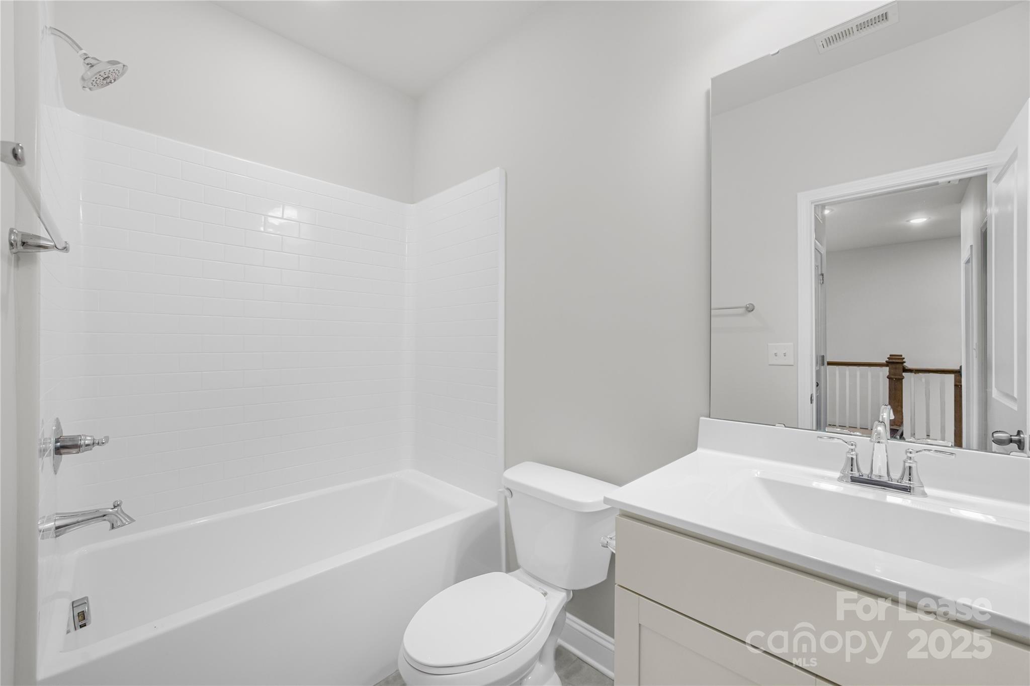 6319 Southgrove Street Property Photo 14