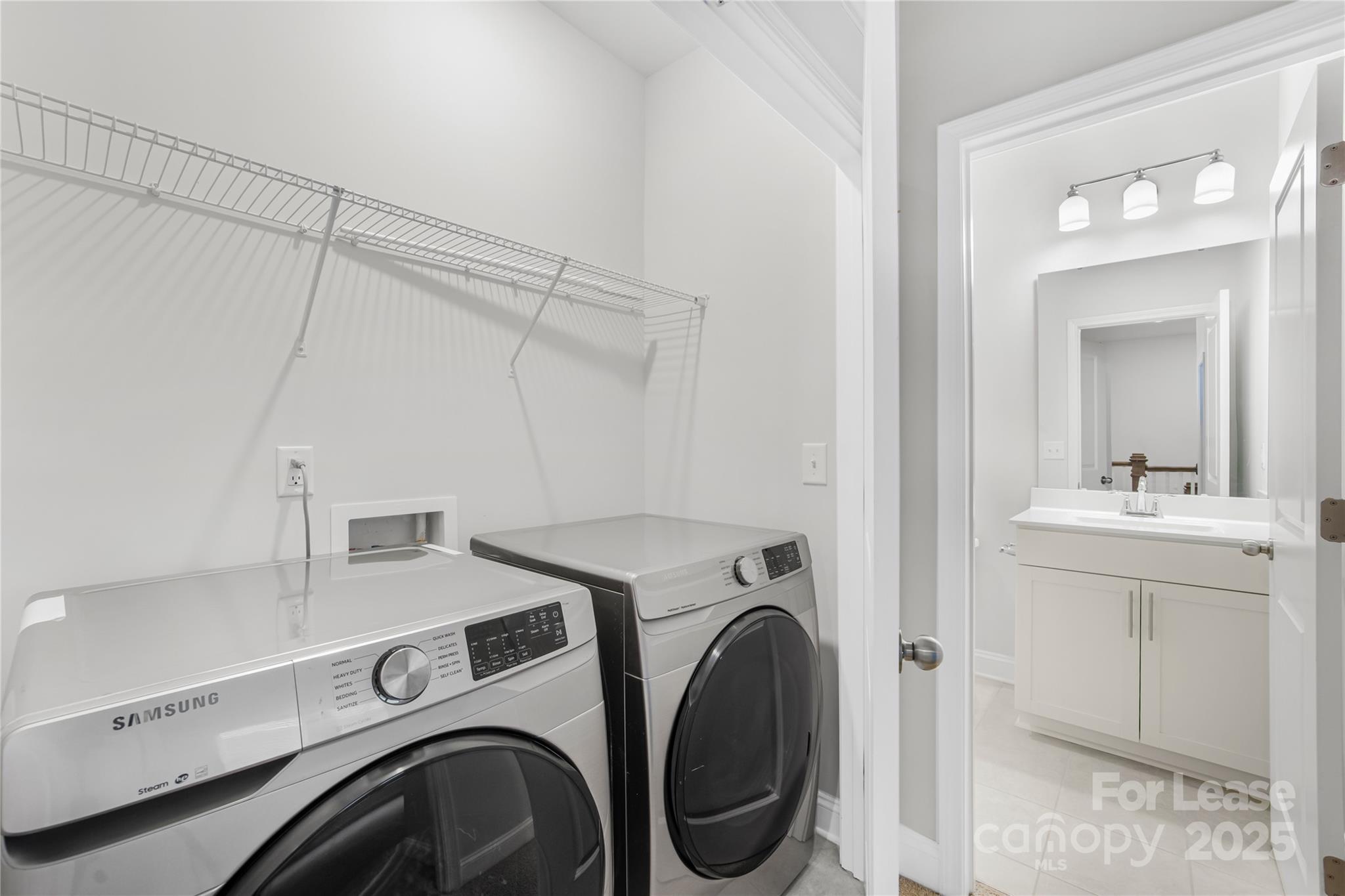 6319 Southgrove Street Property Photo 15