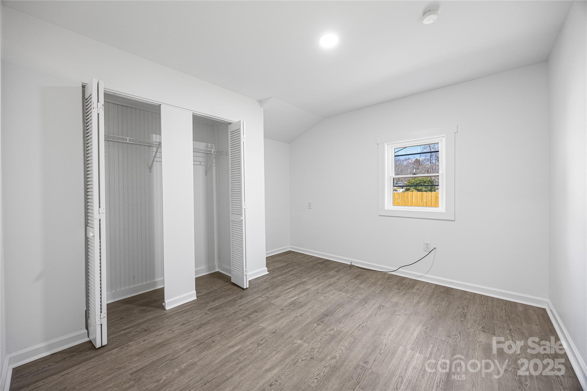 5015 Forestmont Drive Property Photo 23