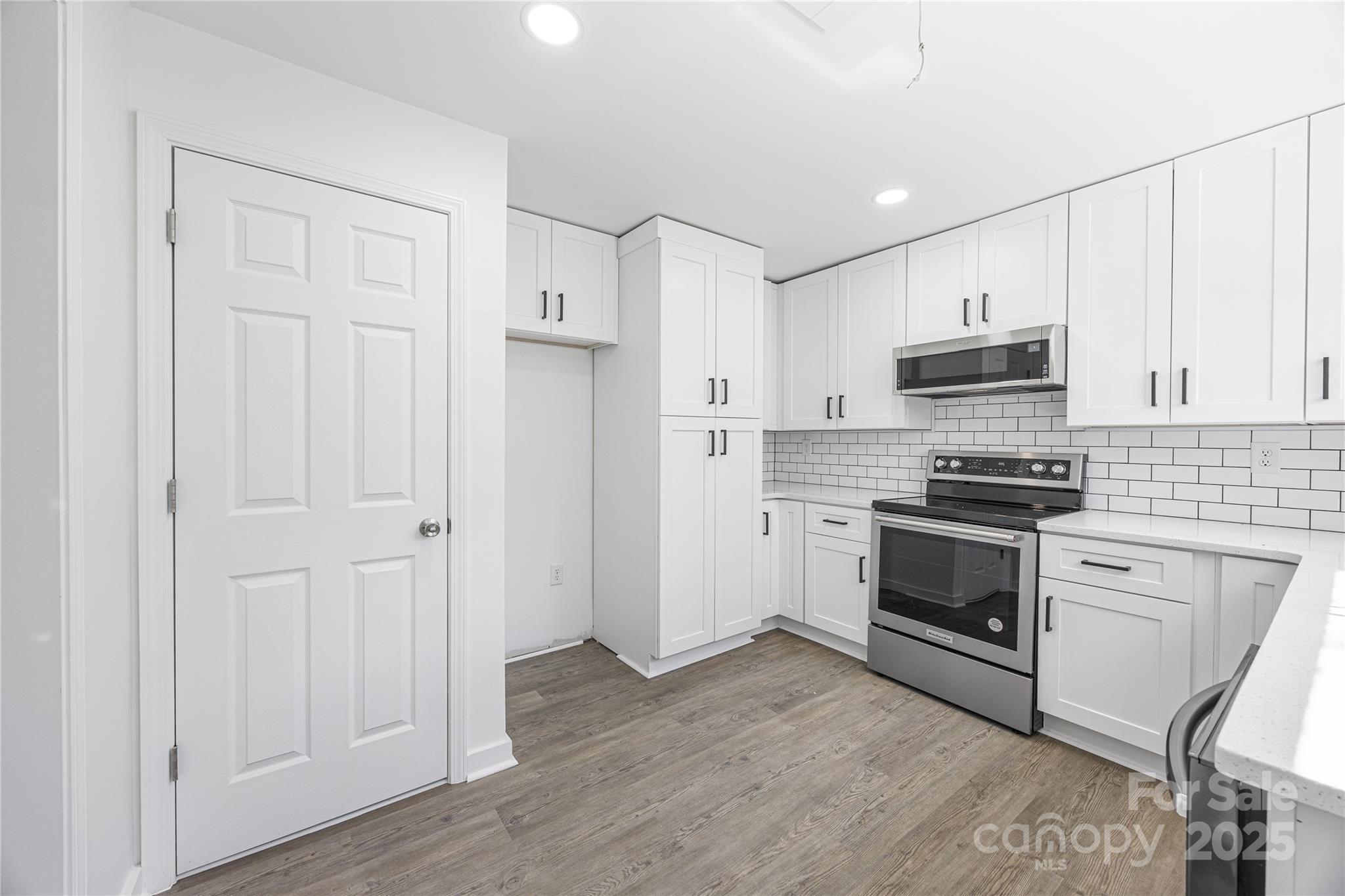 5015 Forestmont Drive Property Photo 28