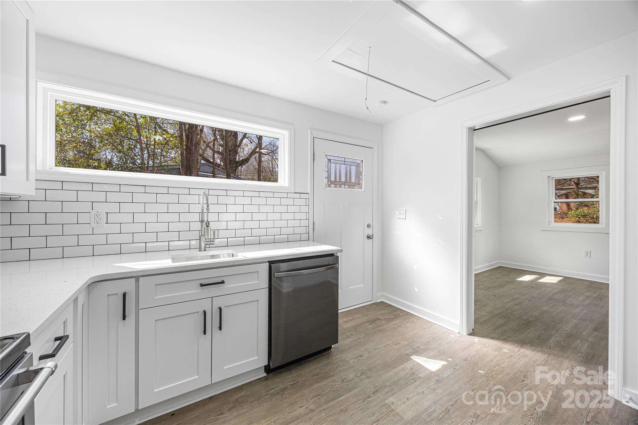 5015 Forestmont Drive Property Photo 30