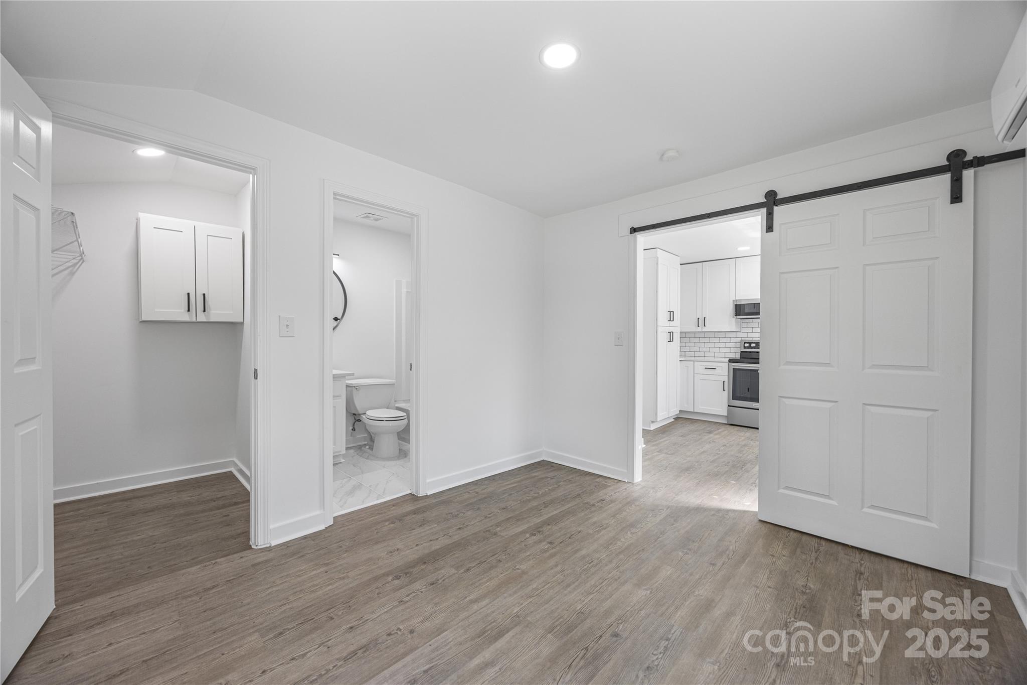 5015 Forestmont Drive Property Photo 35