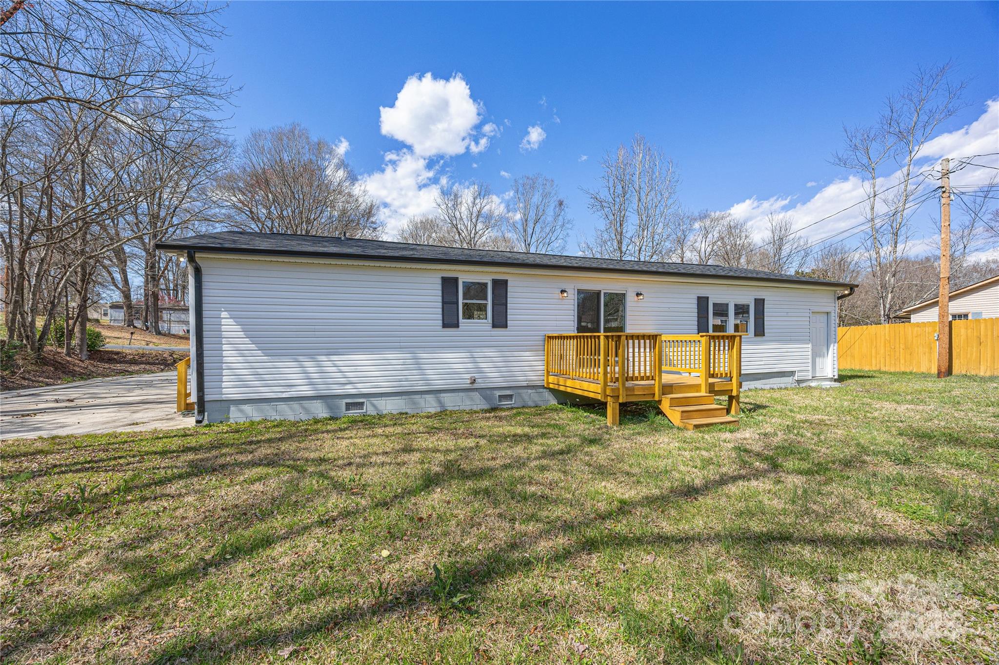 5015 Forestmont Drive Property Photo 40