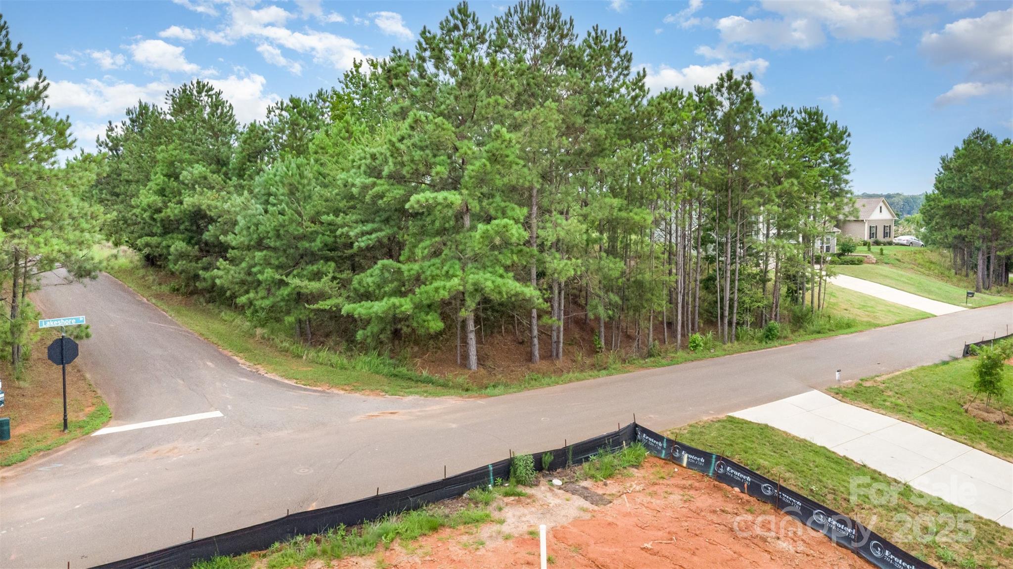 10336 Lakeshore Drive Property Photo 6