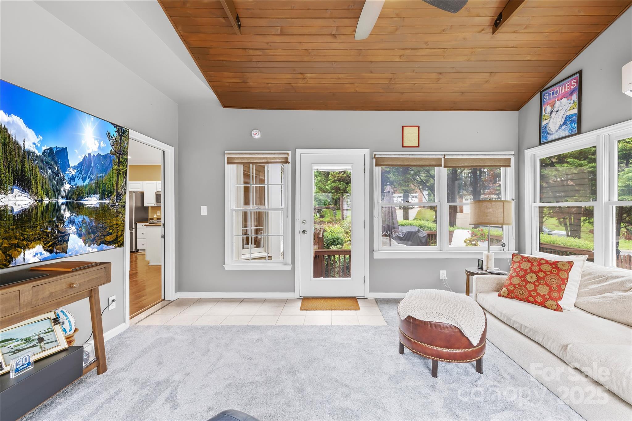 19739 Valiant Way Property Photo 16