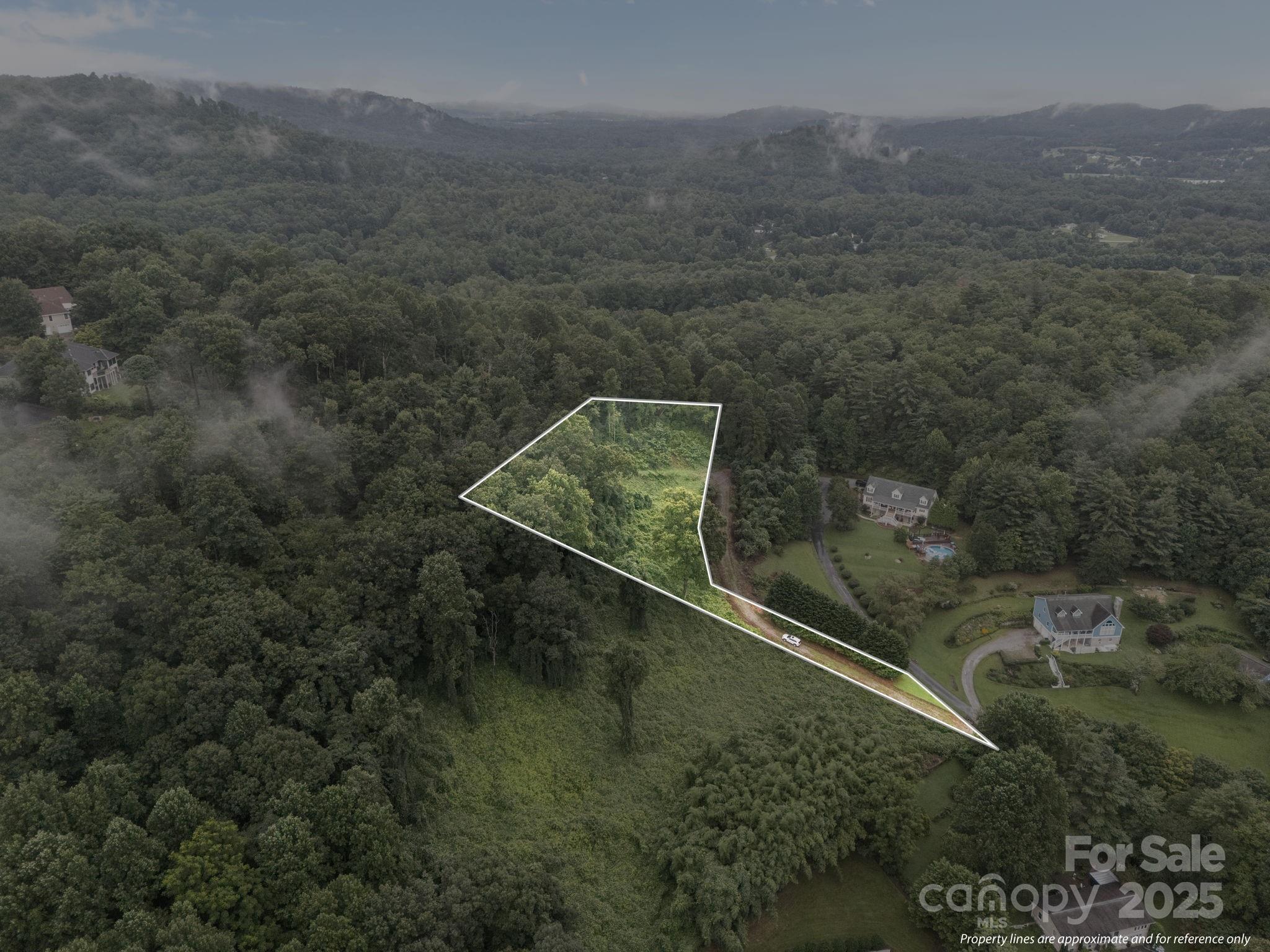 111 Stirling Lane Property Photo 4