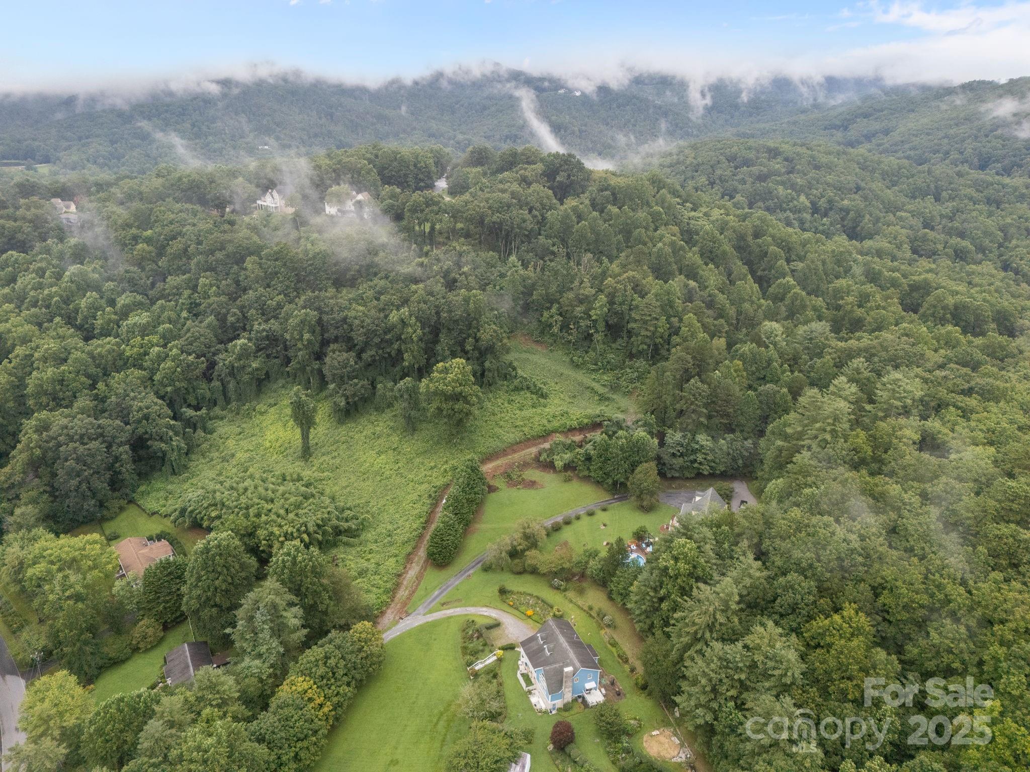 111 Stirling Lane Property Photo 11