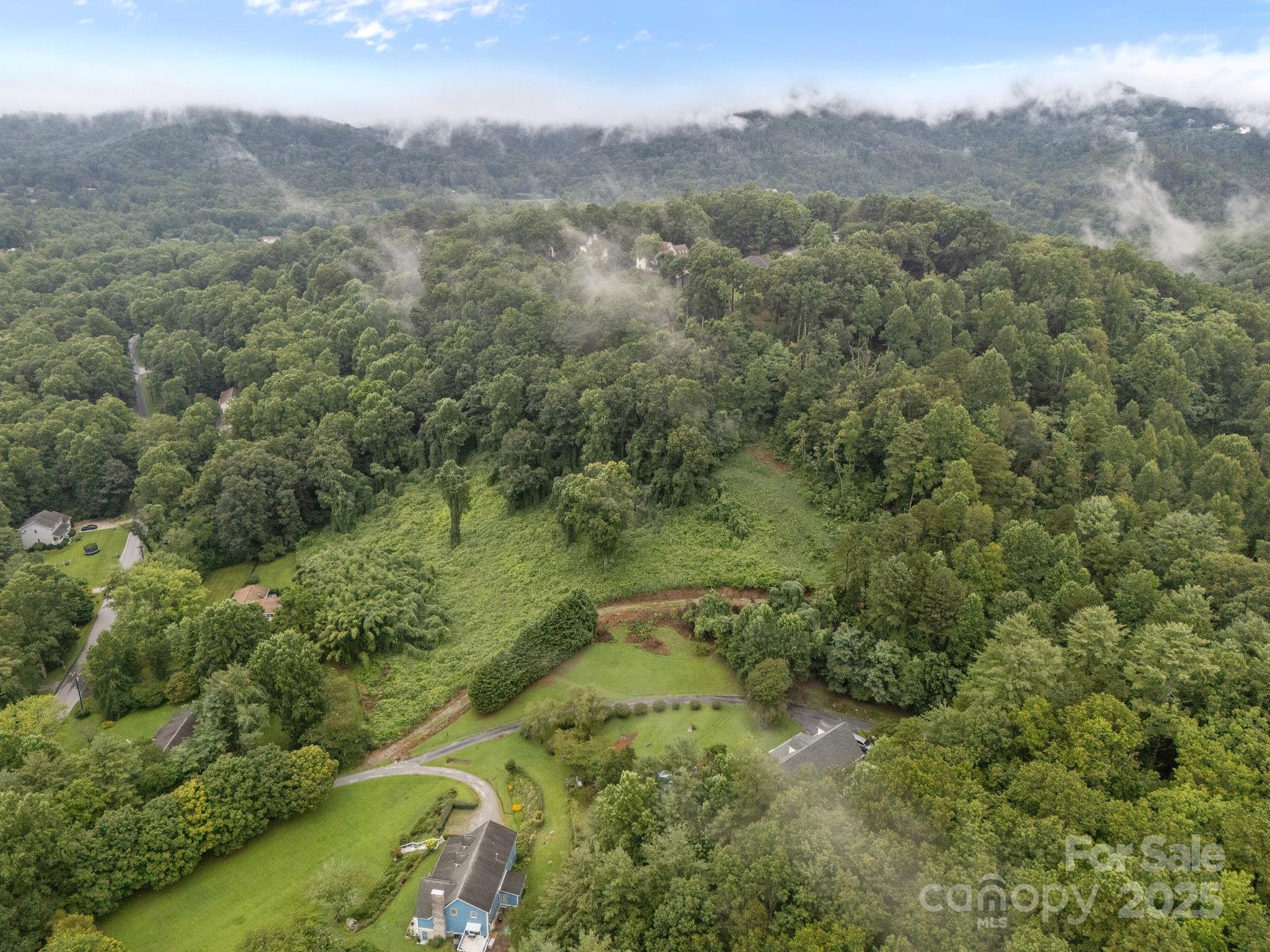 111 Stirling Lane Property Photo 14