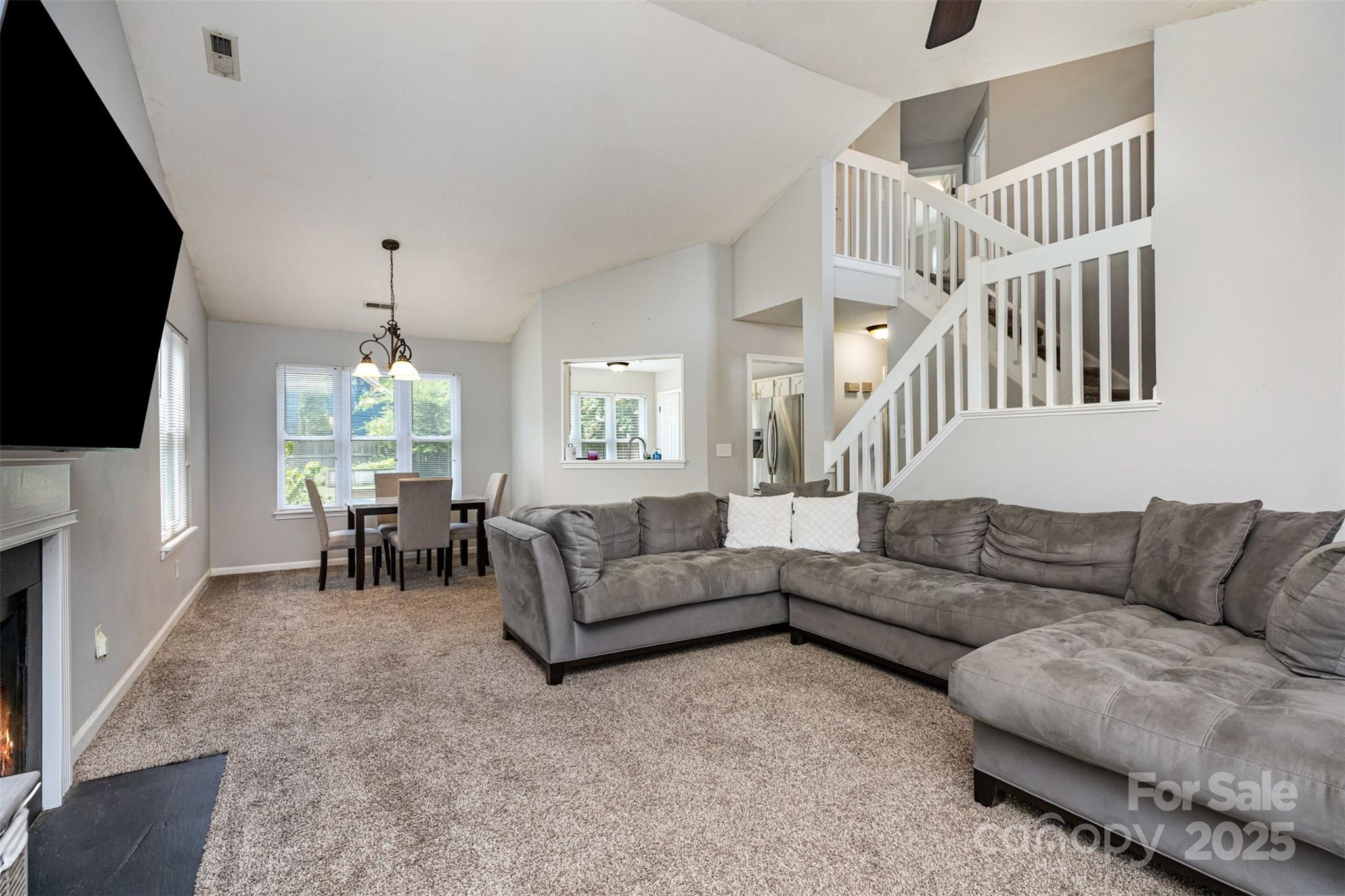 9101 Merlot Lane Property Photo 5