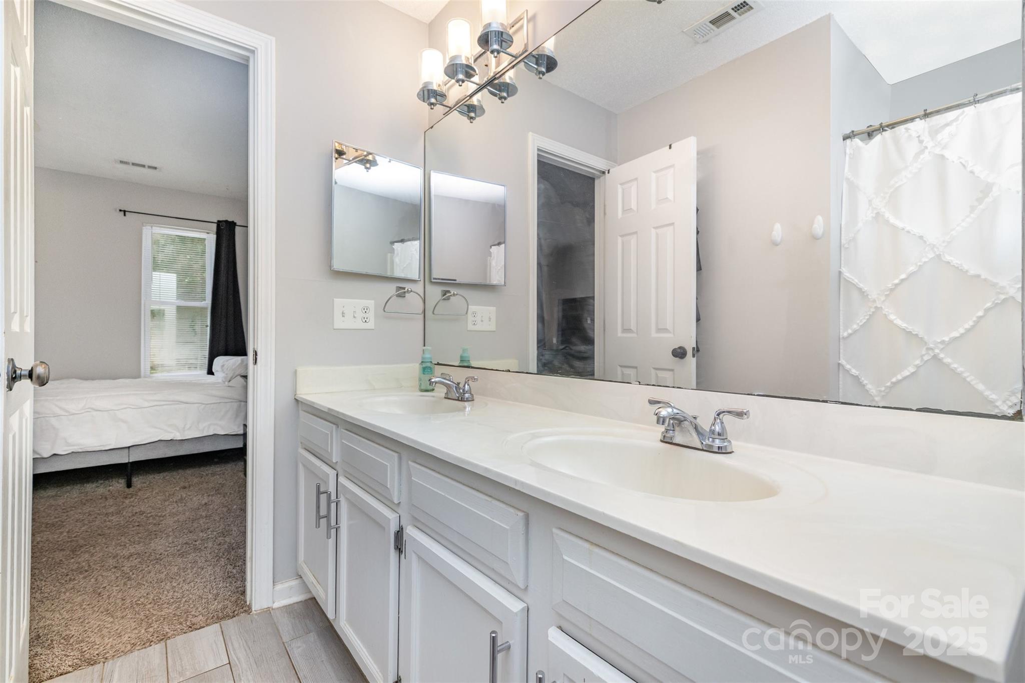 9101 Merlot Lane Property Photo 18