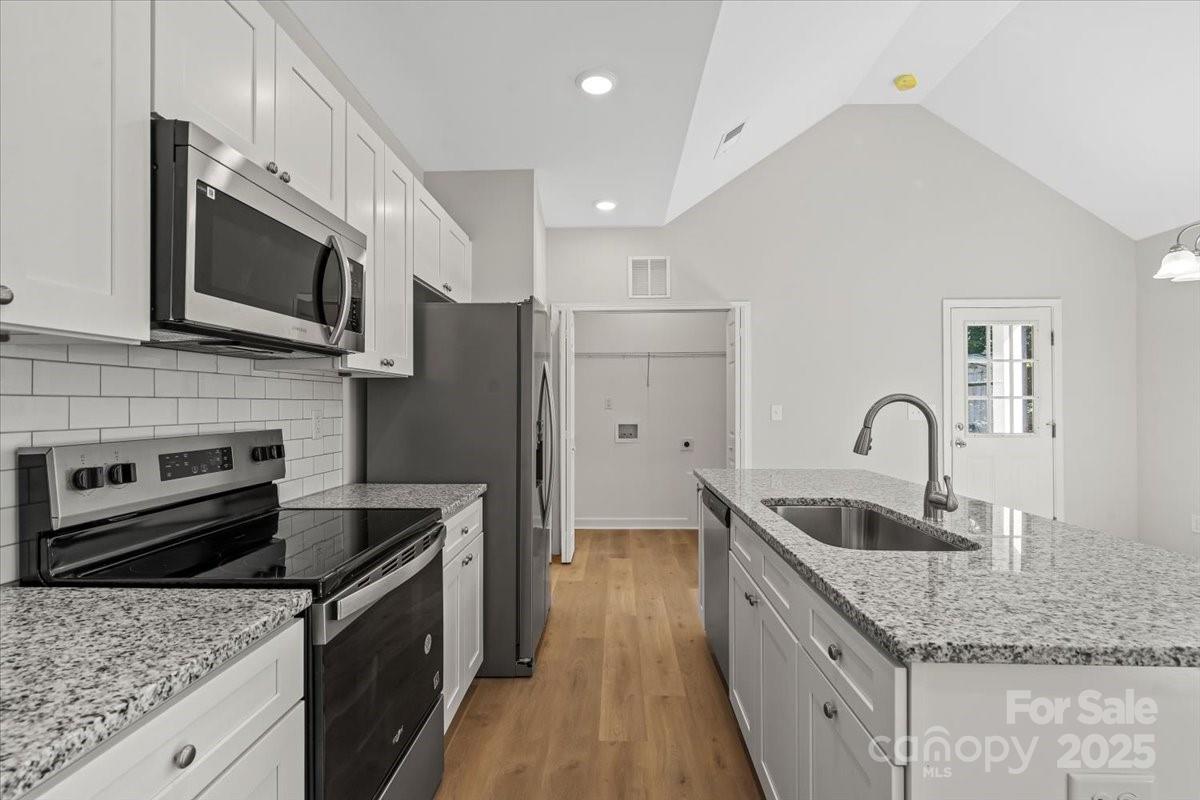 504 Fayetteville Avenue Property Photo 13