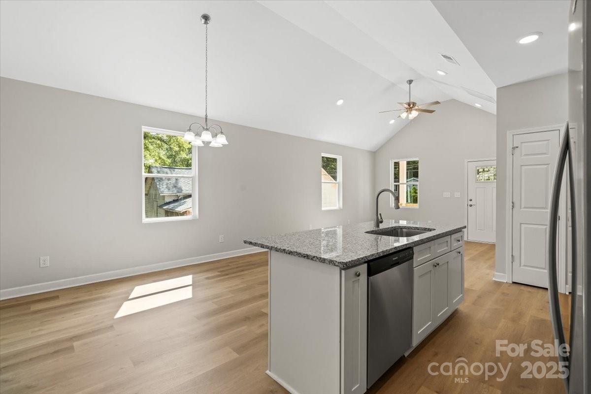 504 Fayetteville Avenue Property Photo 15