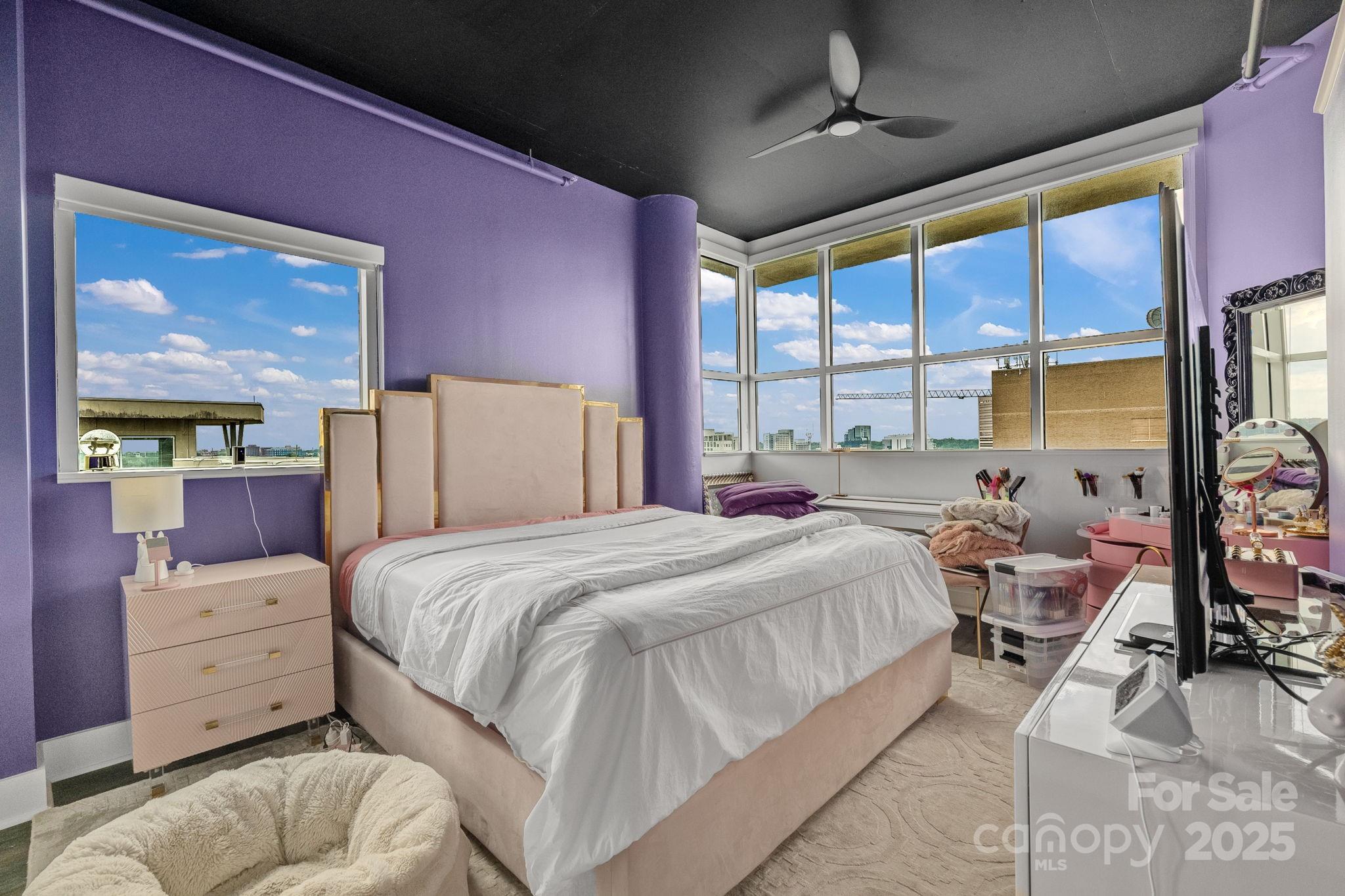 505 E 6th Street 1006 Property Photo 17