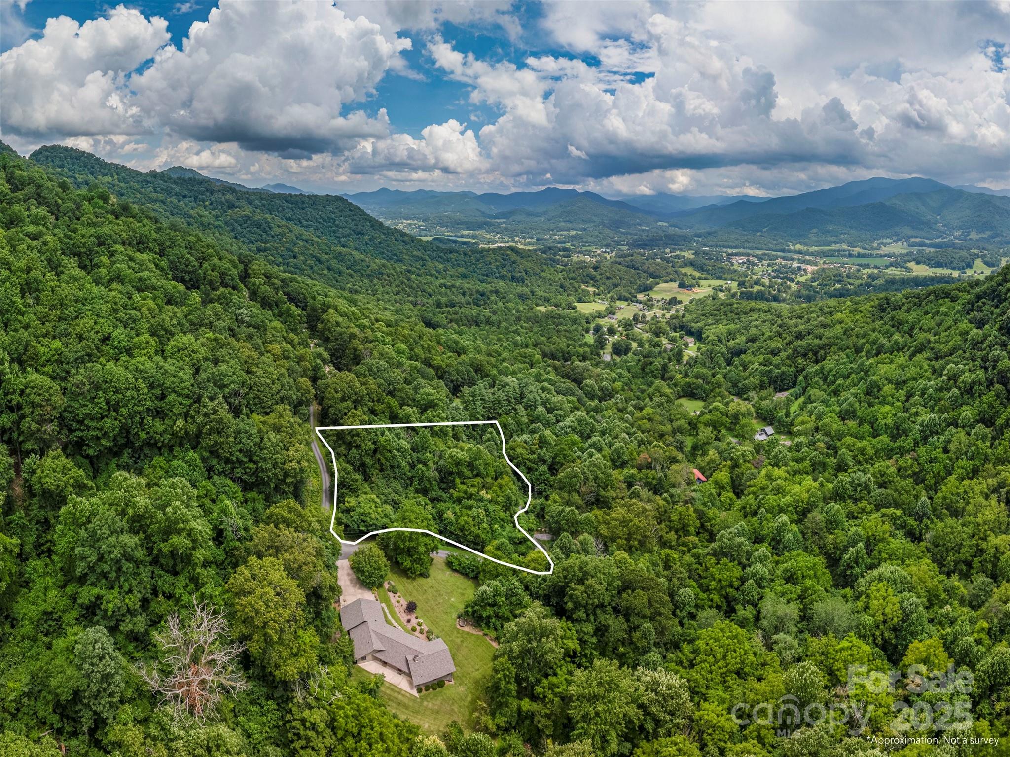 999 Cobblestone Drive 32 Property Photo 4