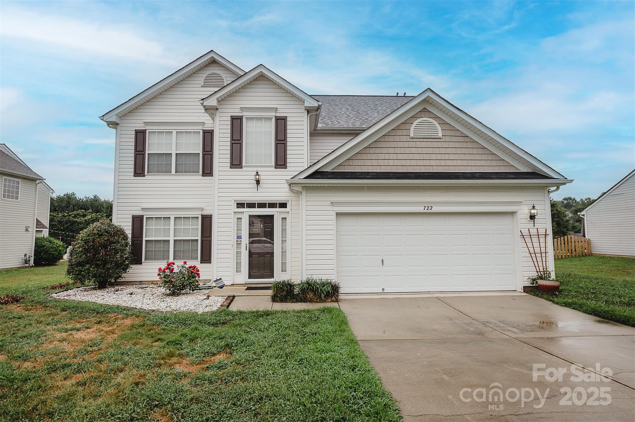 722 Carly Court Property Photo 1