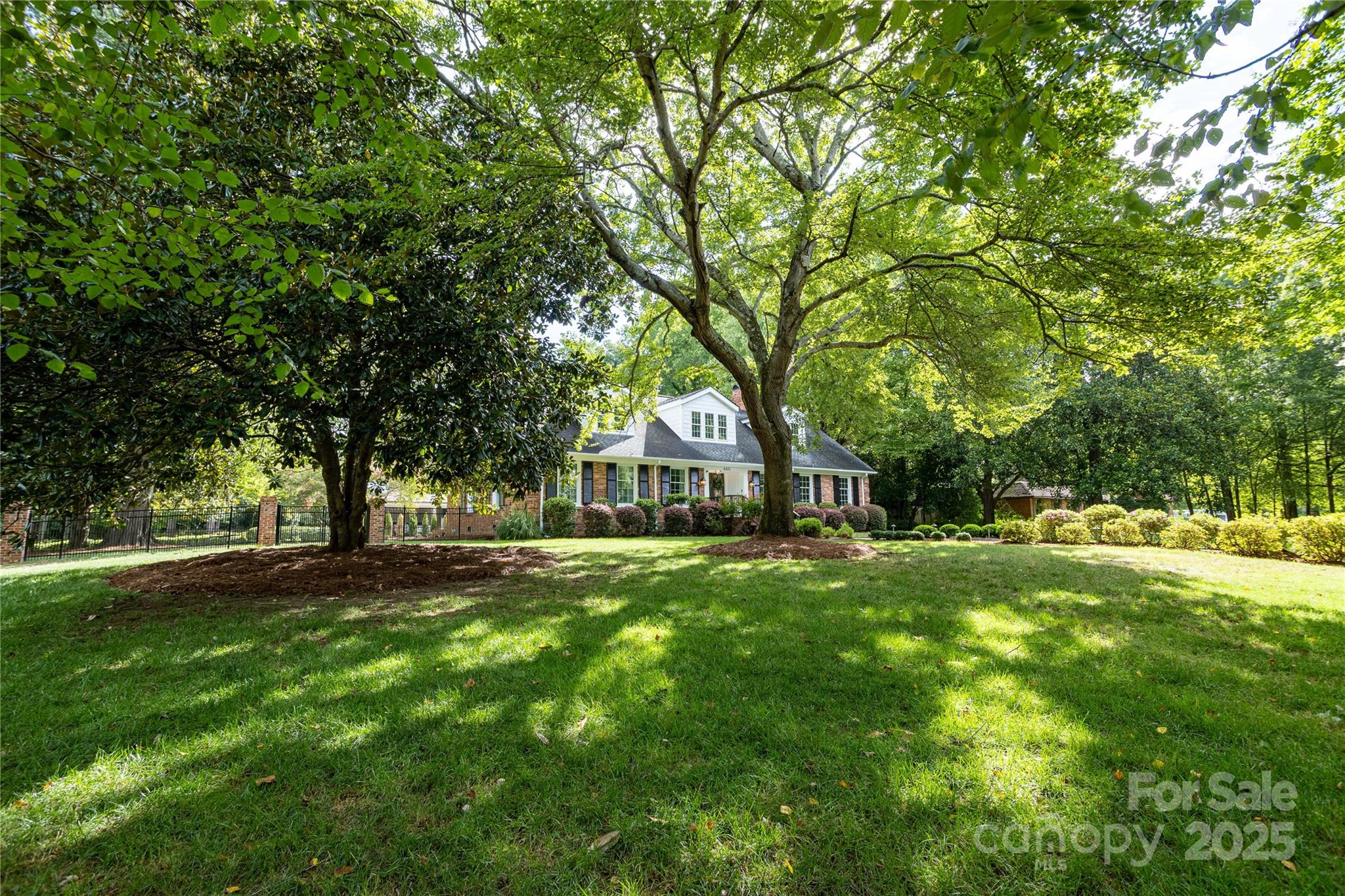 4401 Town And Country Drive Property Photo 4