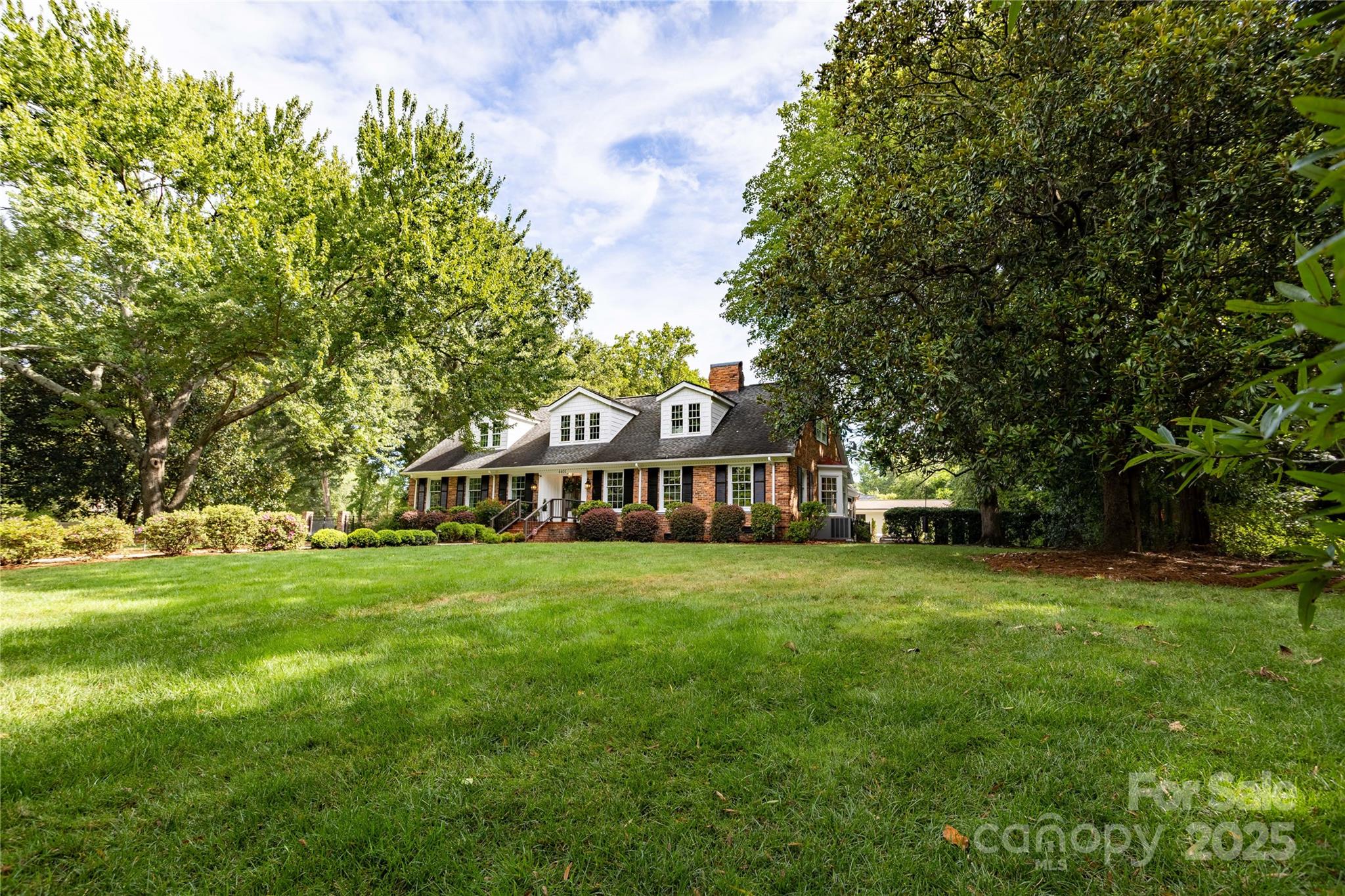 4401 Town And Country Drive Property Photo 6