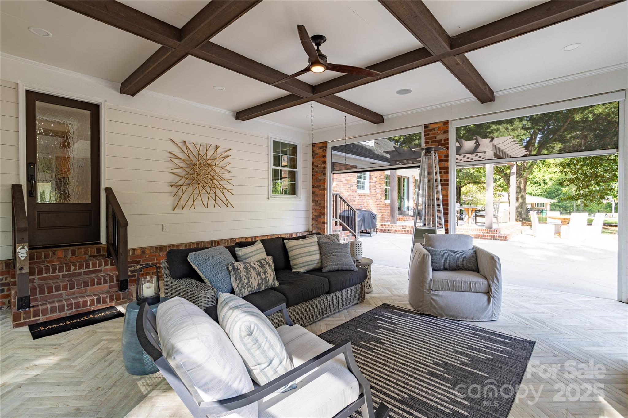 4401 Town And Country Drive Property Photo 10