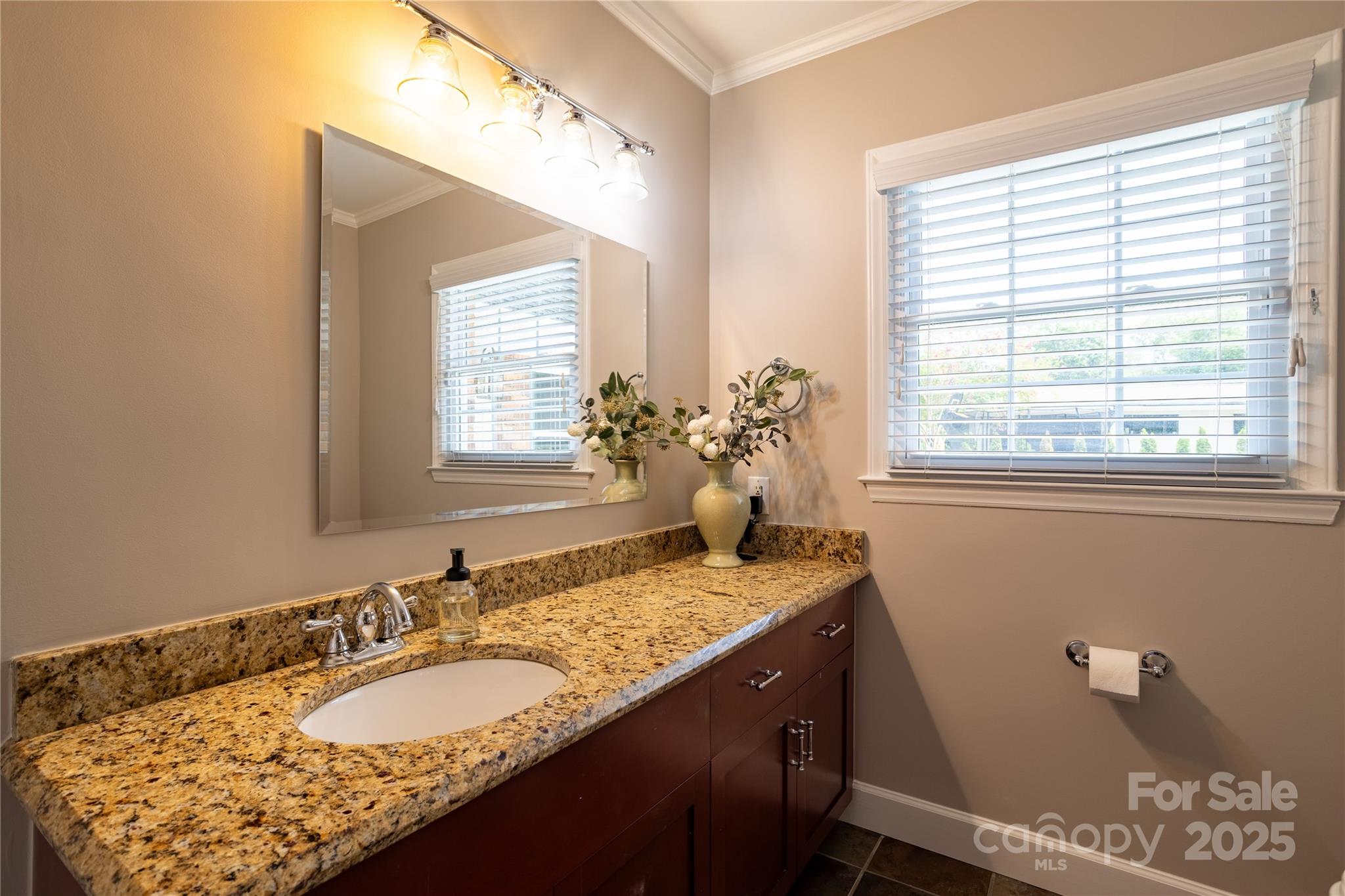 4401 Town And Country Drive Property Photo 24