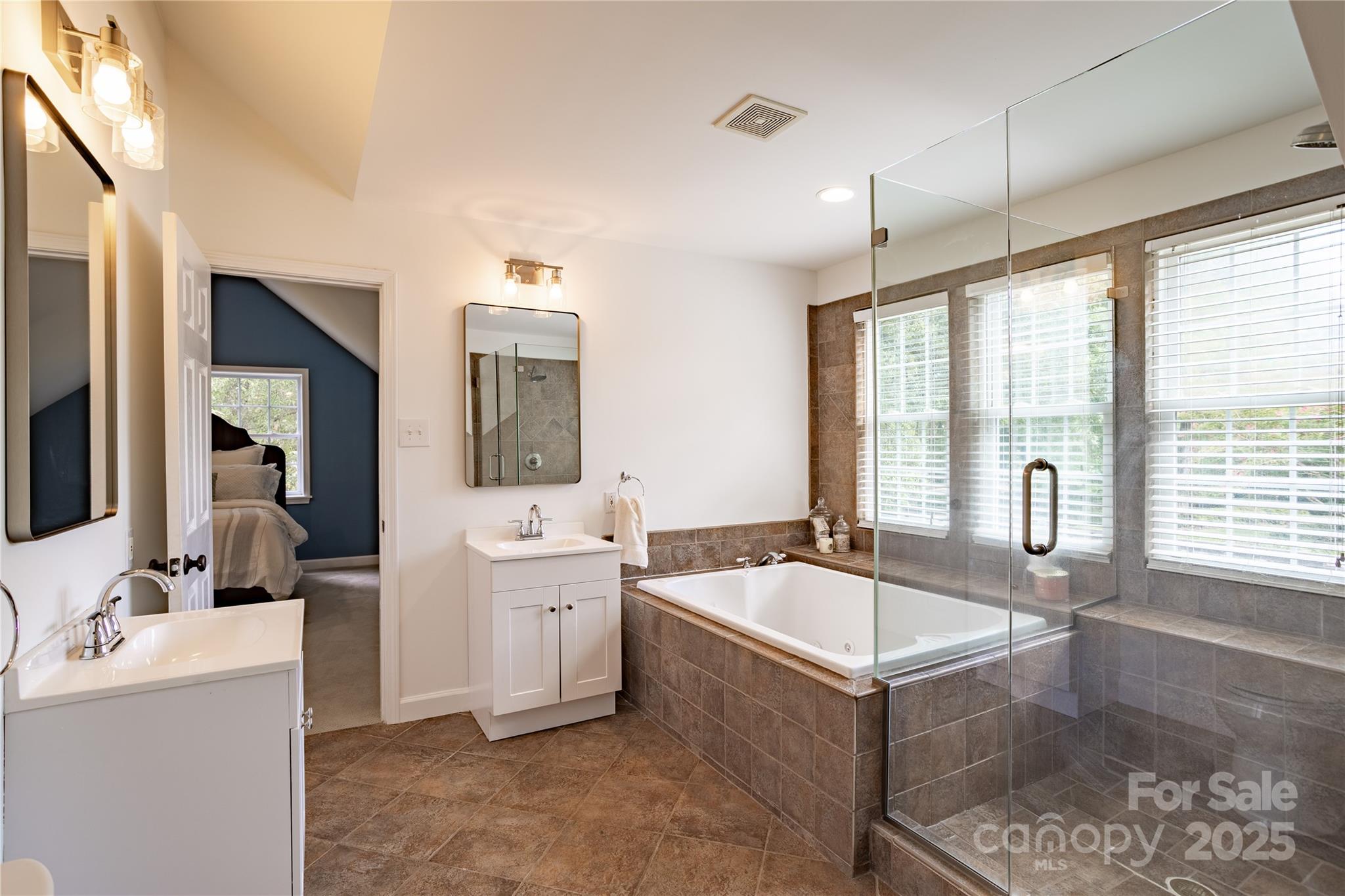 4401 Town And Country Drive Property Photo 28