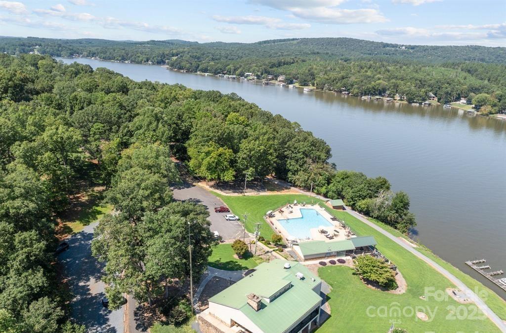 242 Creswell Road Property Photo 16