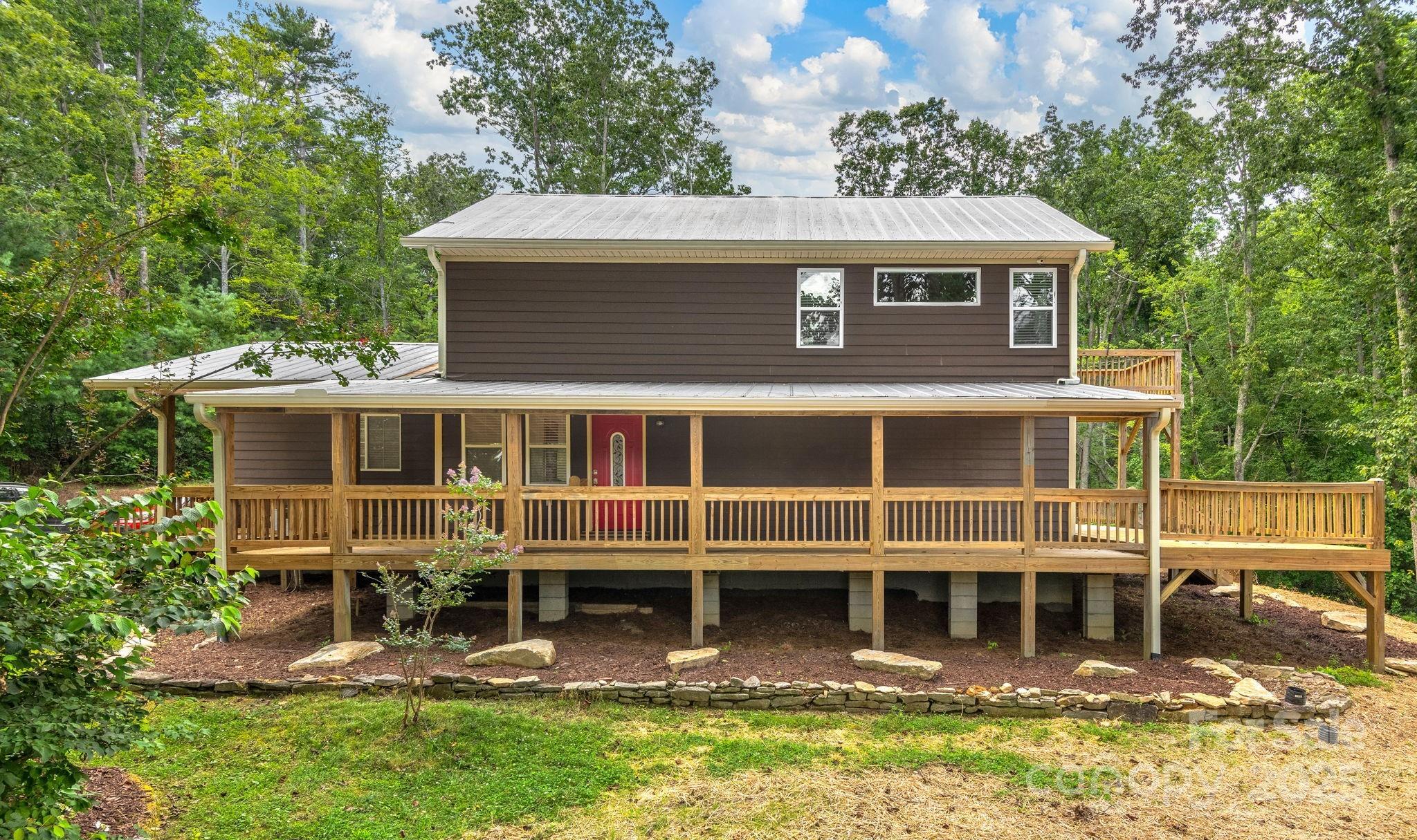 114 Nature Drive Property Photo 1