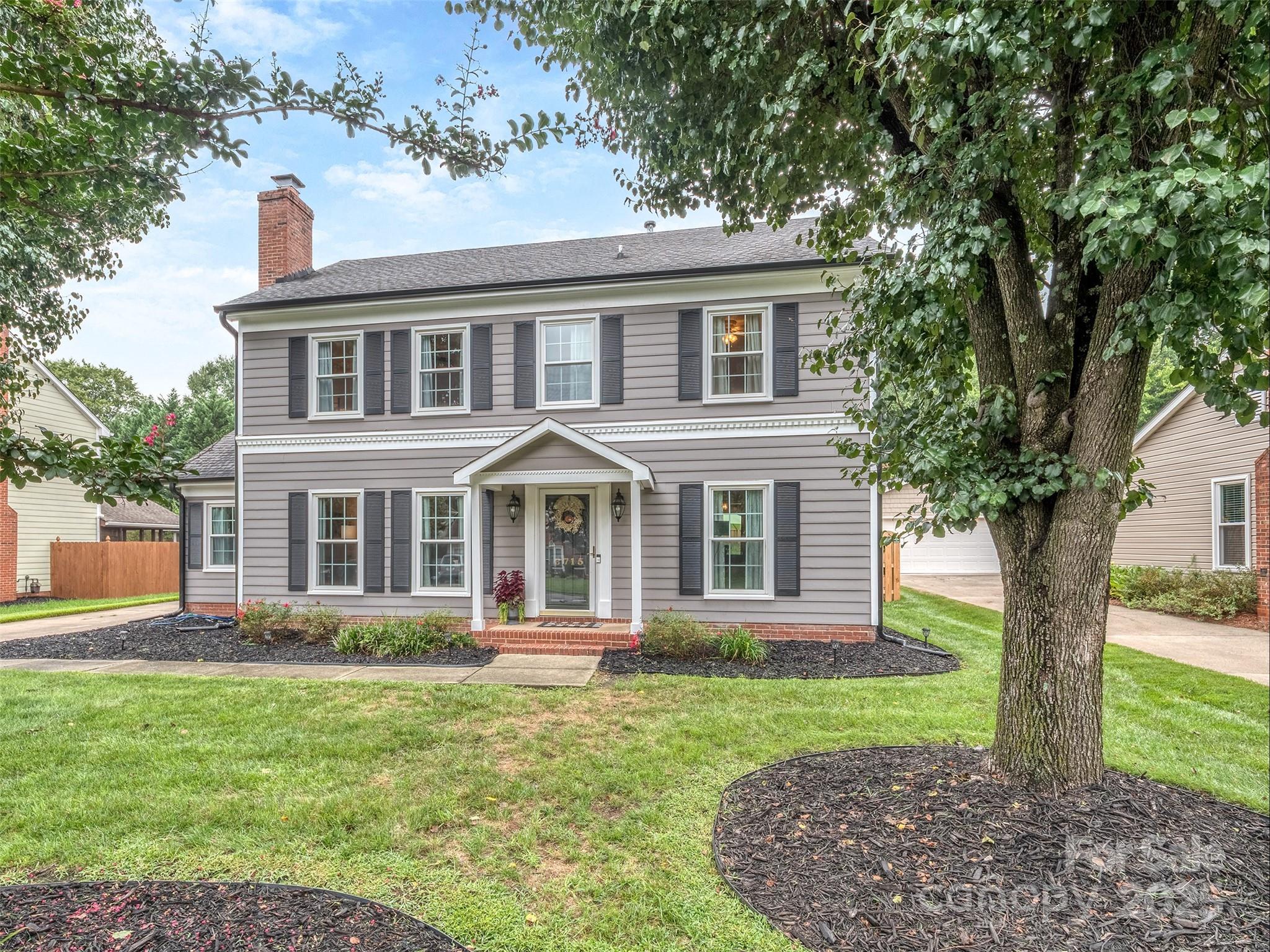 8715 Parkchester Drive Property Photo 1