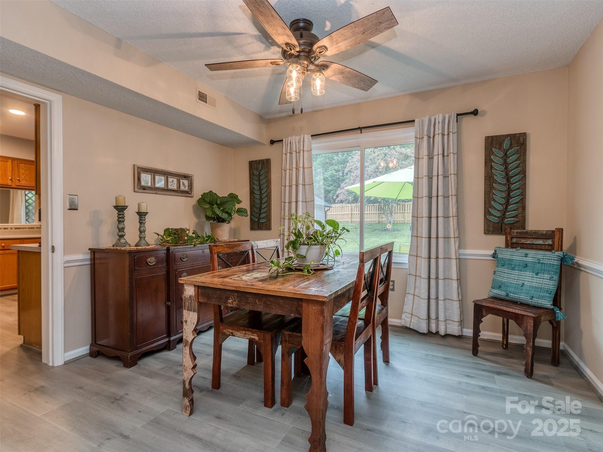 8715 Parkchester Drive Property Photo 7