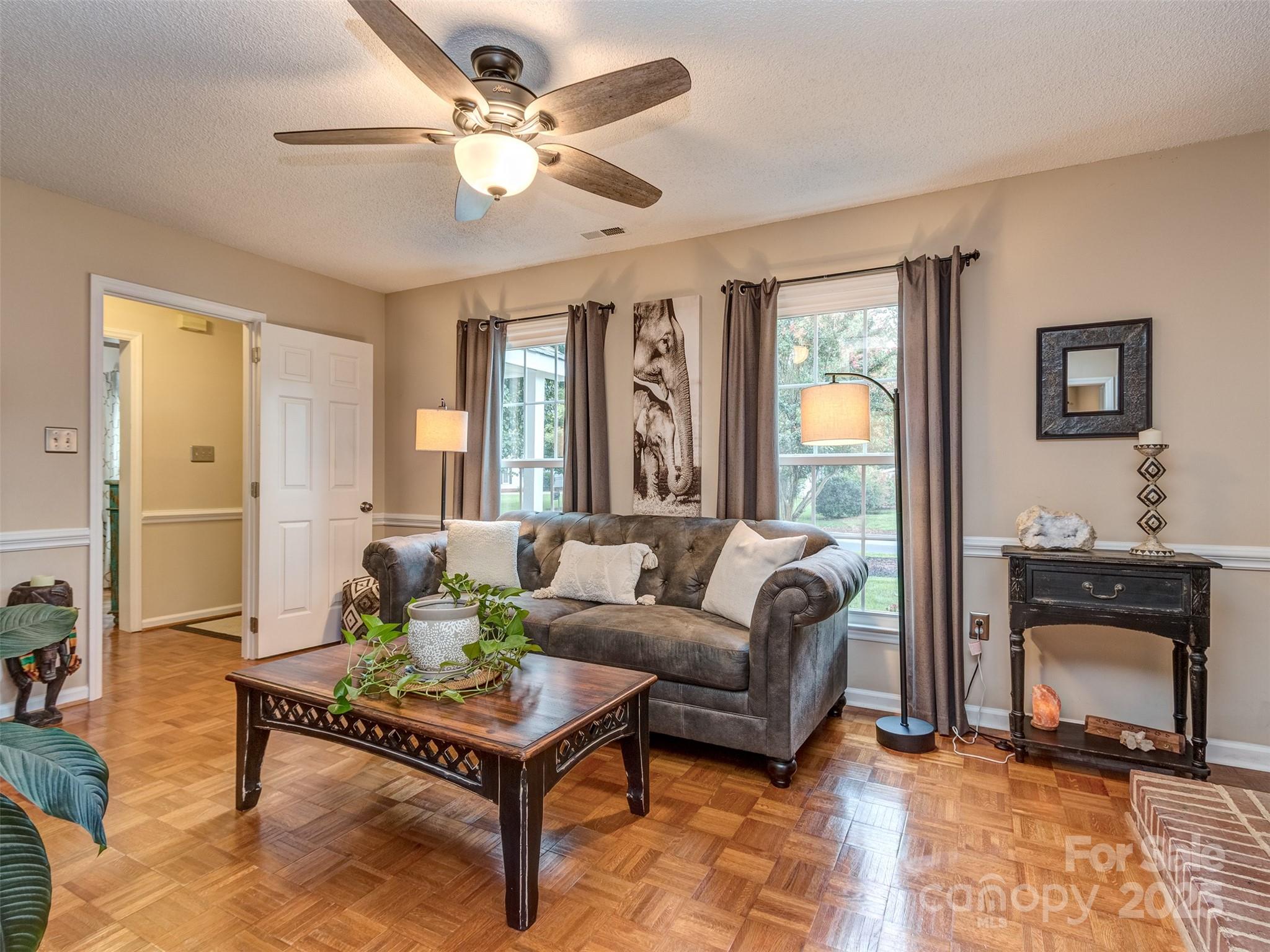 8715 Parkchester Drive Property Photo 12