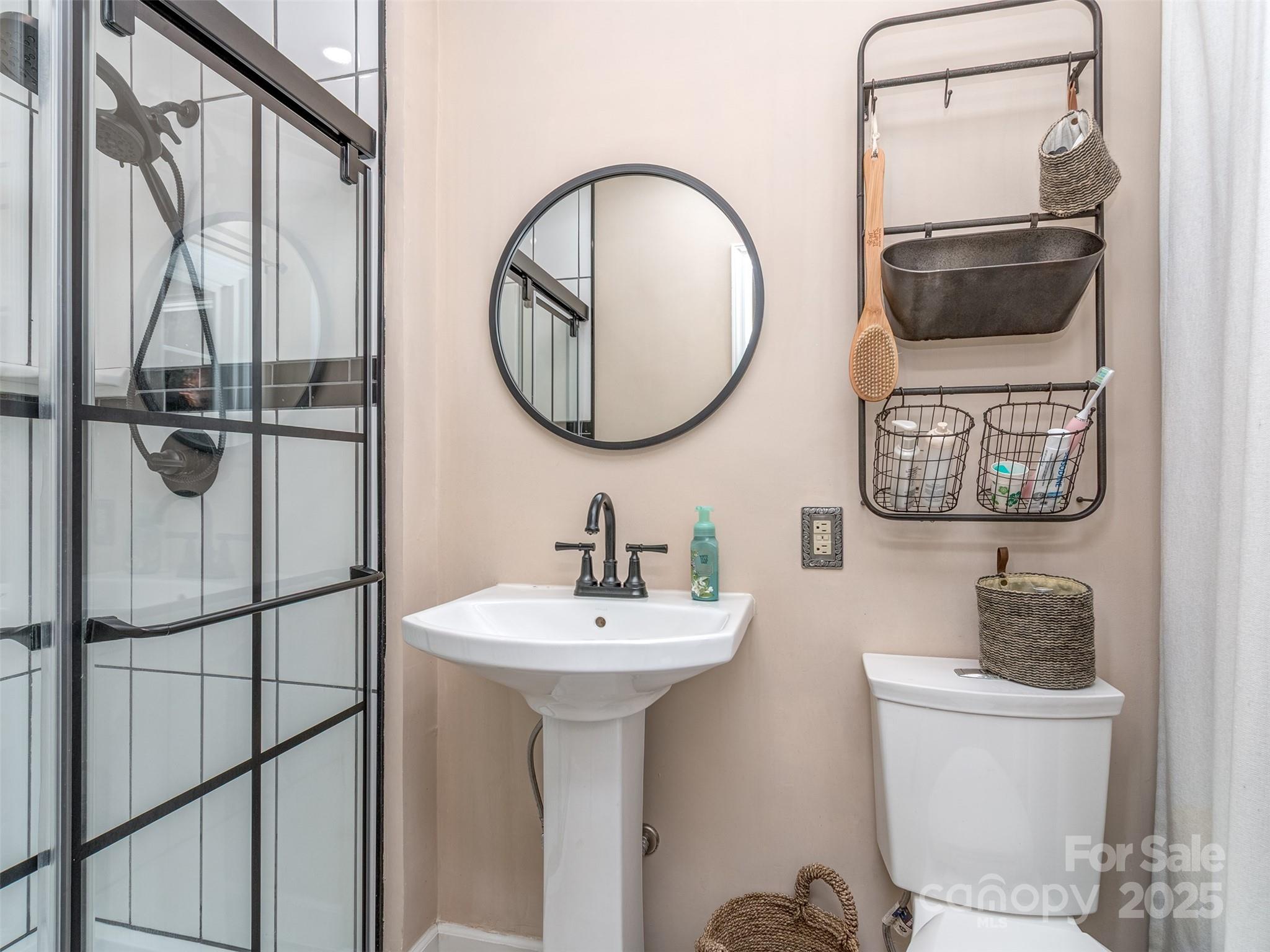 8715 Parkchester Drive Property Photo 19