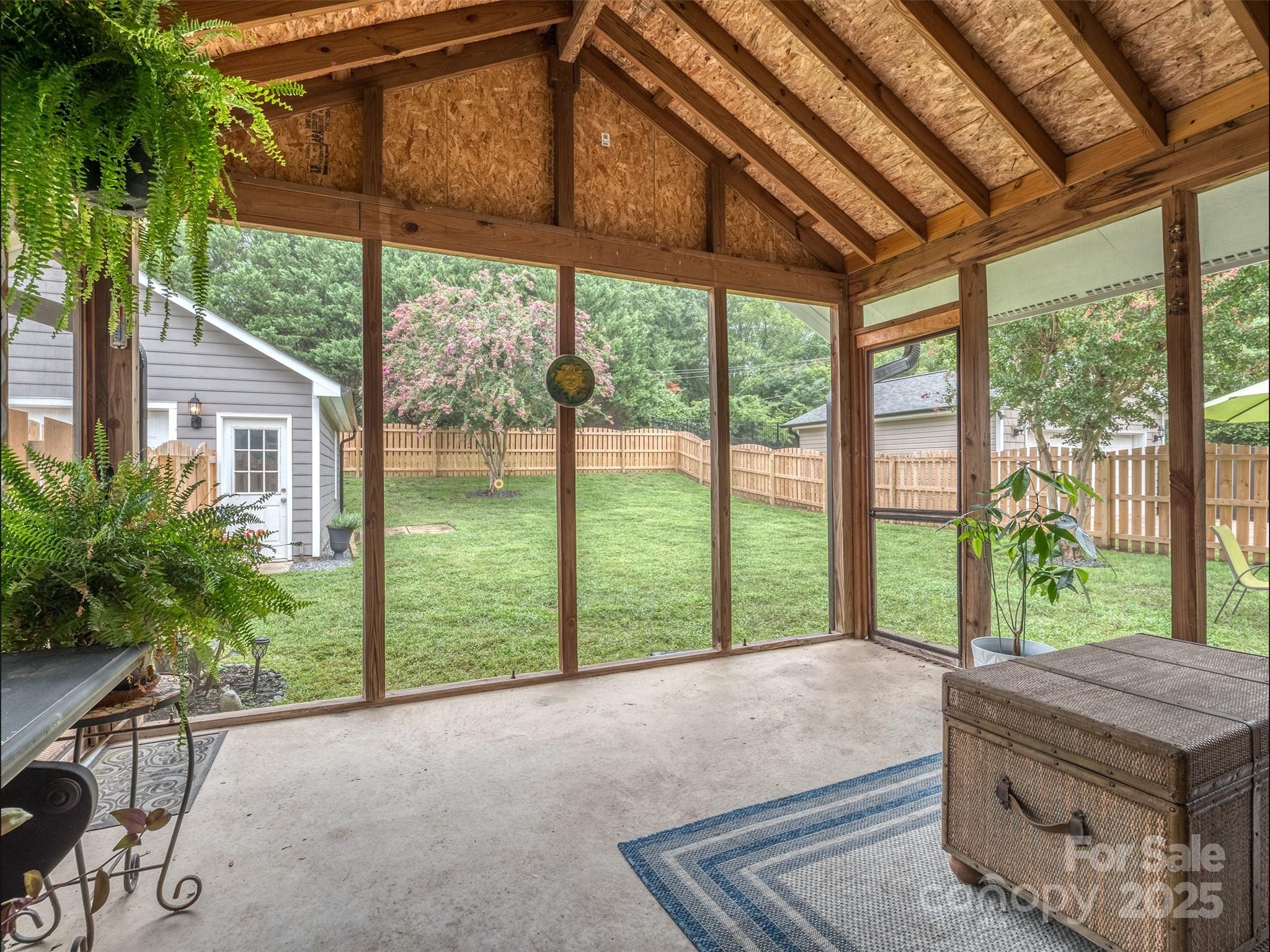 8715 Parkchester Drive Property Photo 24