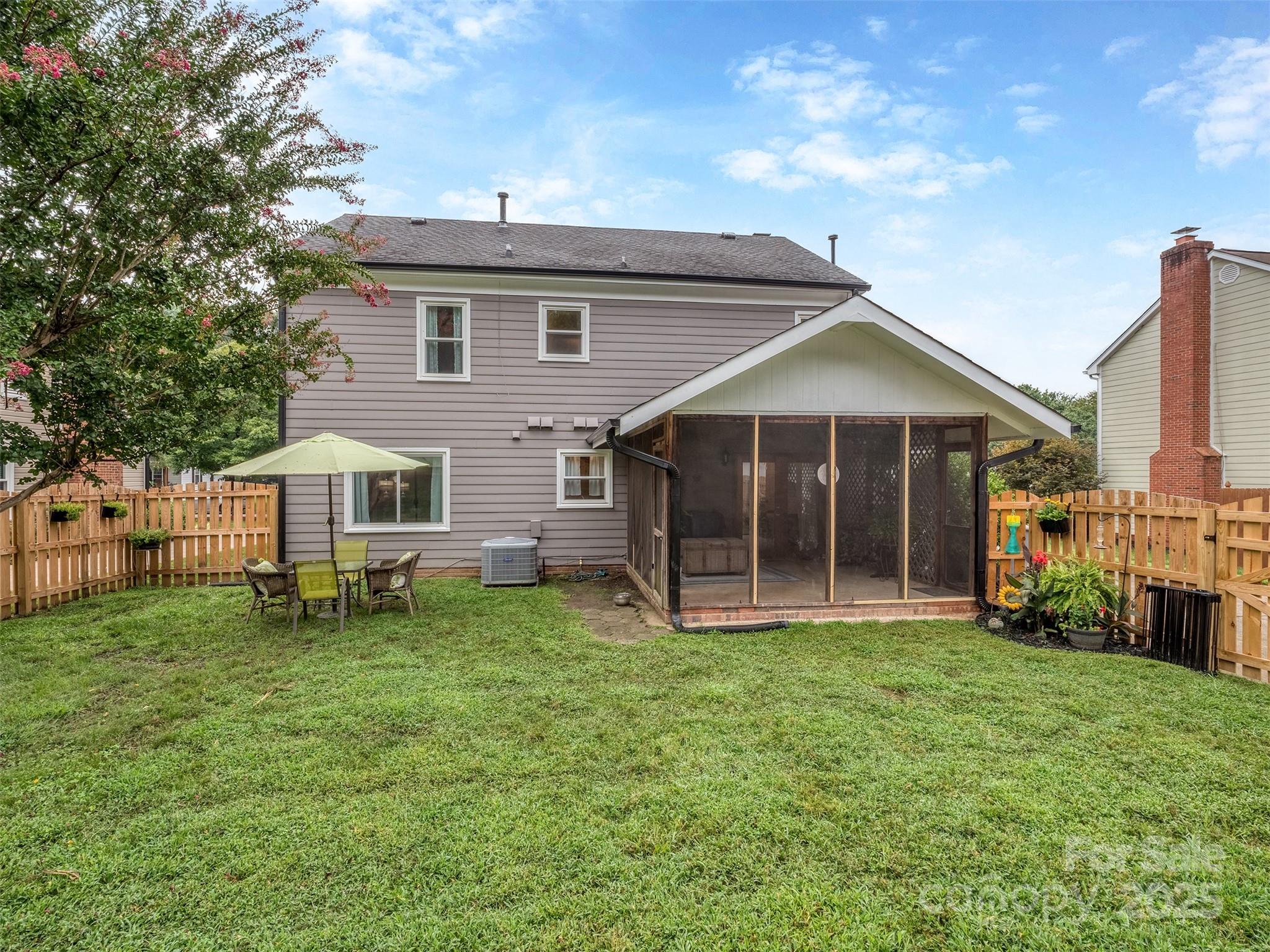 8715 Parkchester Drive Property Photo 27